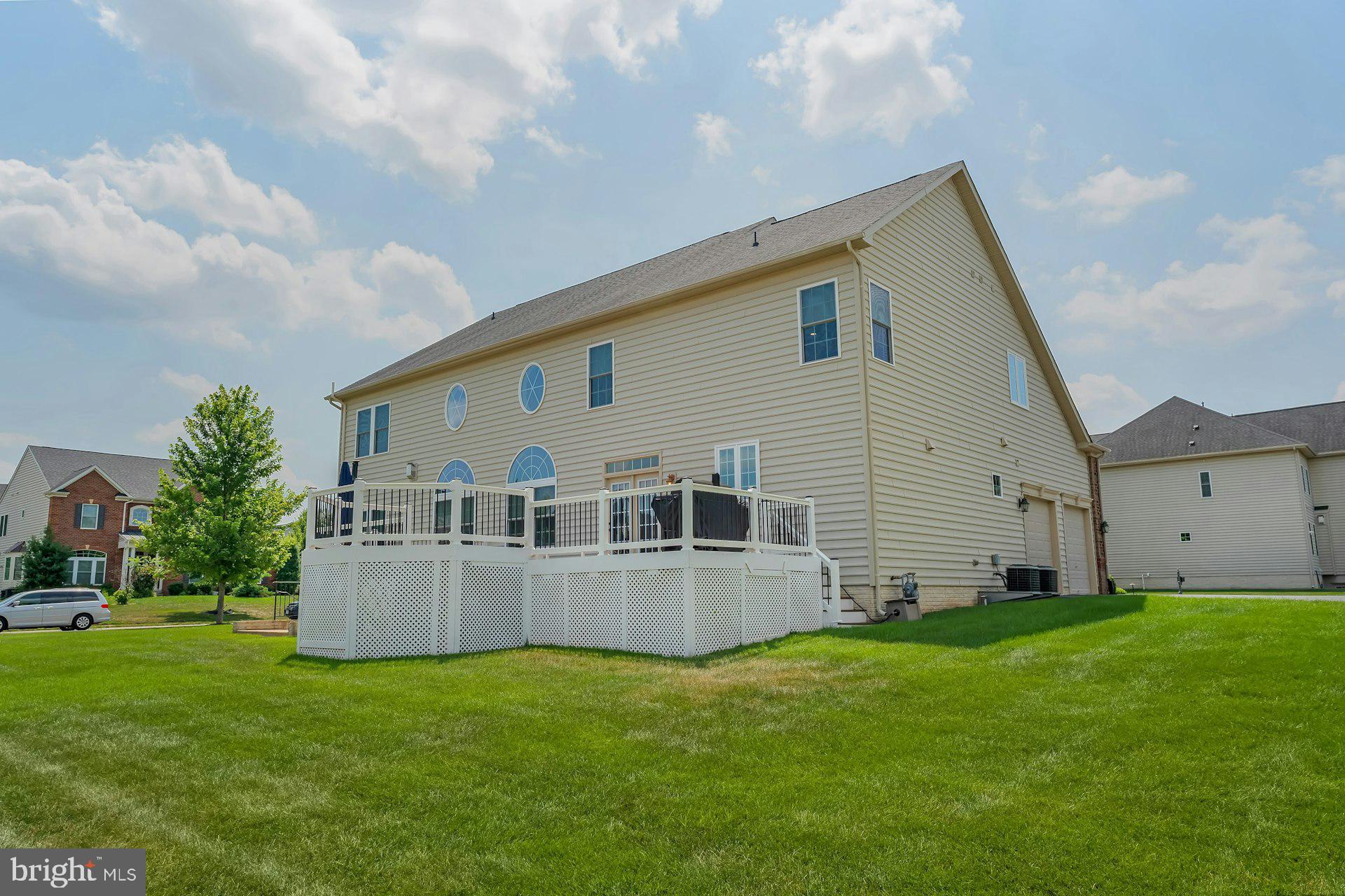 STONEGATE - Residential