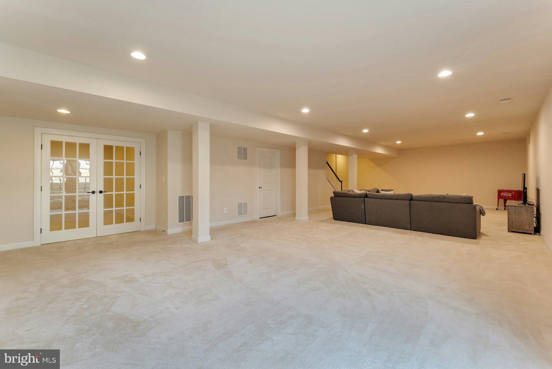 STONEGATE - Residential