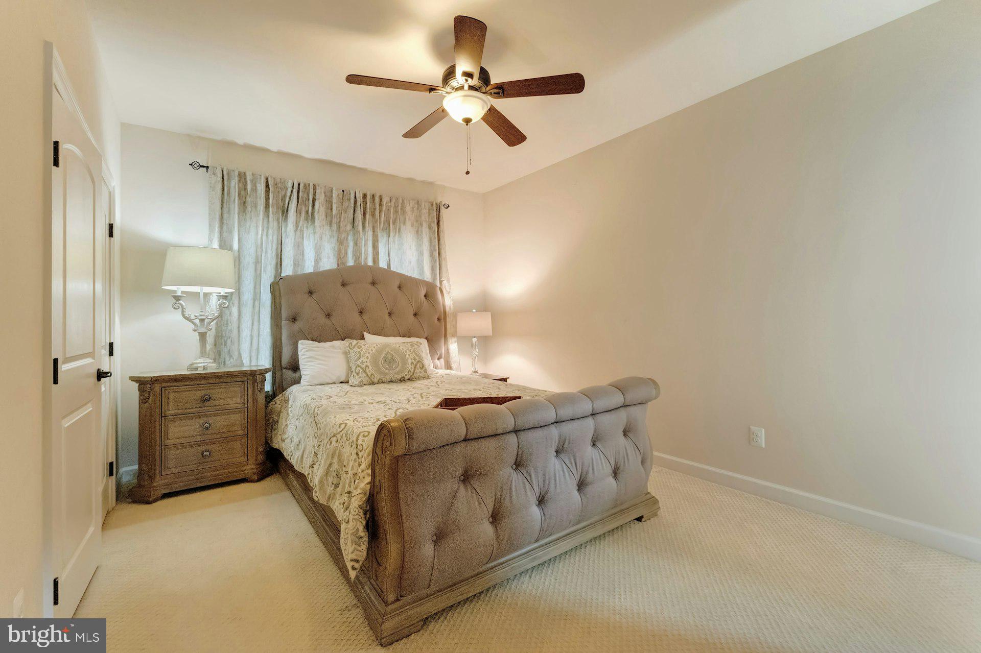 STONEGATE - Residential