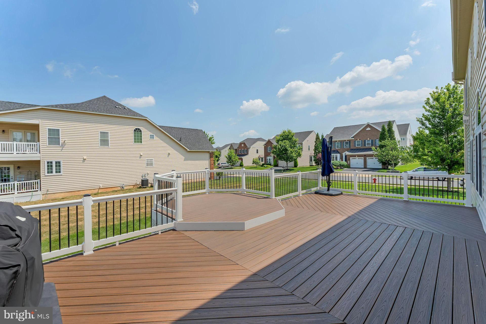 STONEGATE - Residential