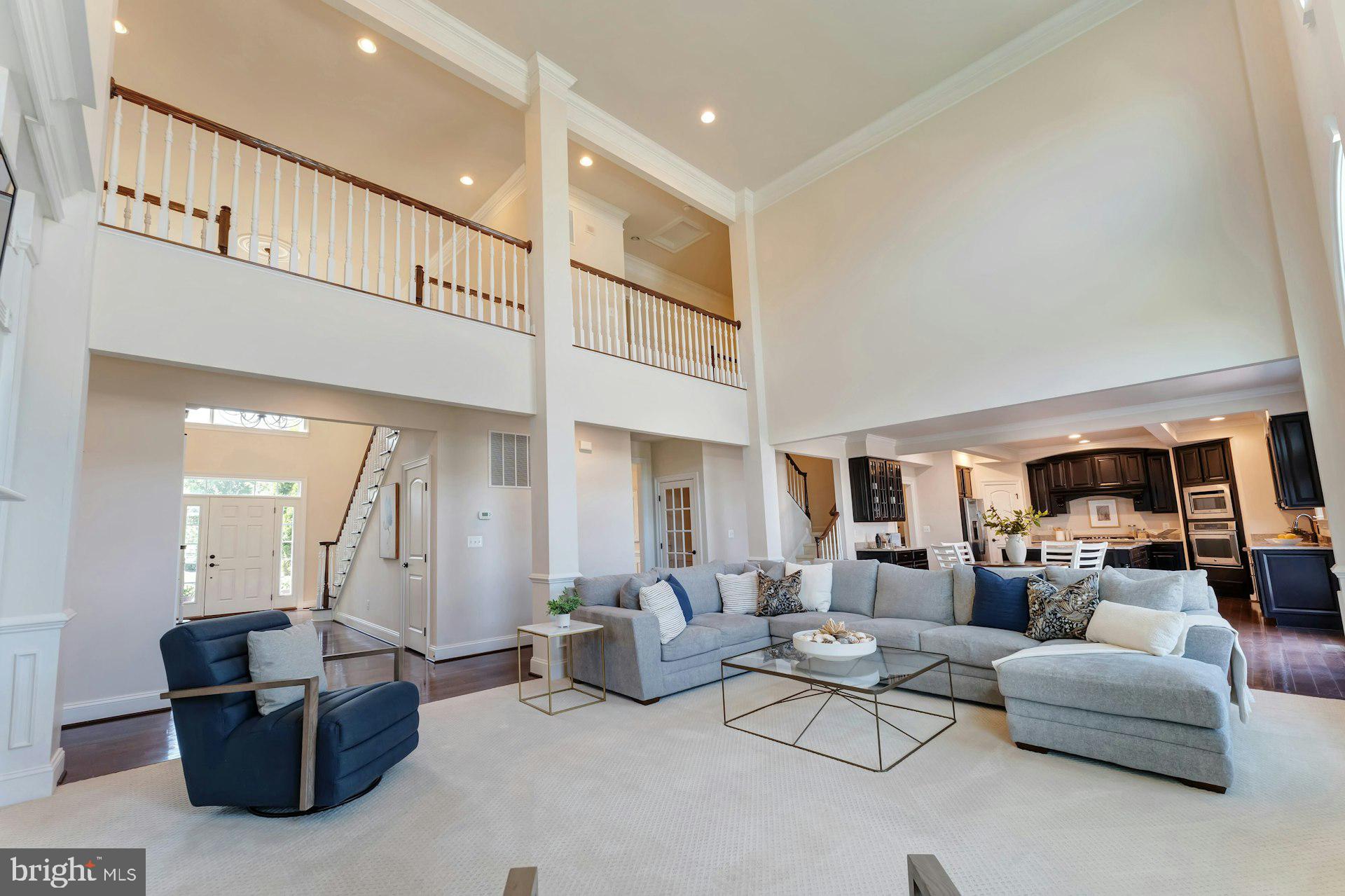 STONEGATE - Residential