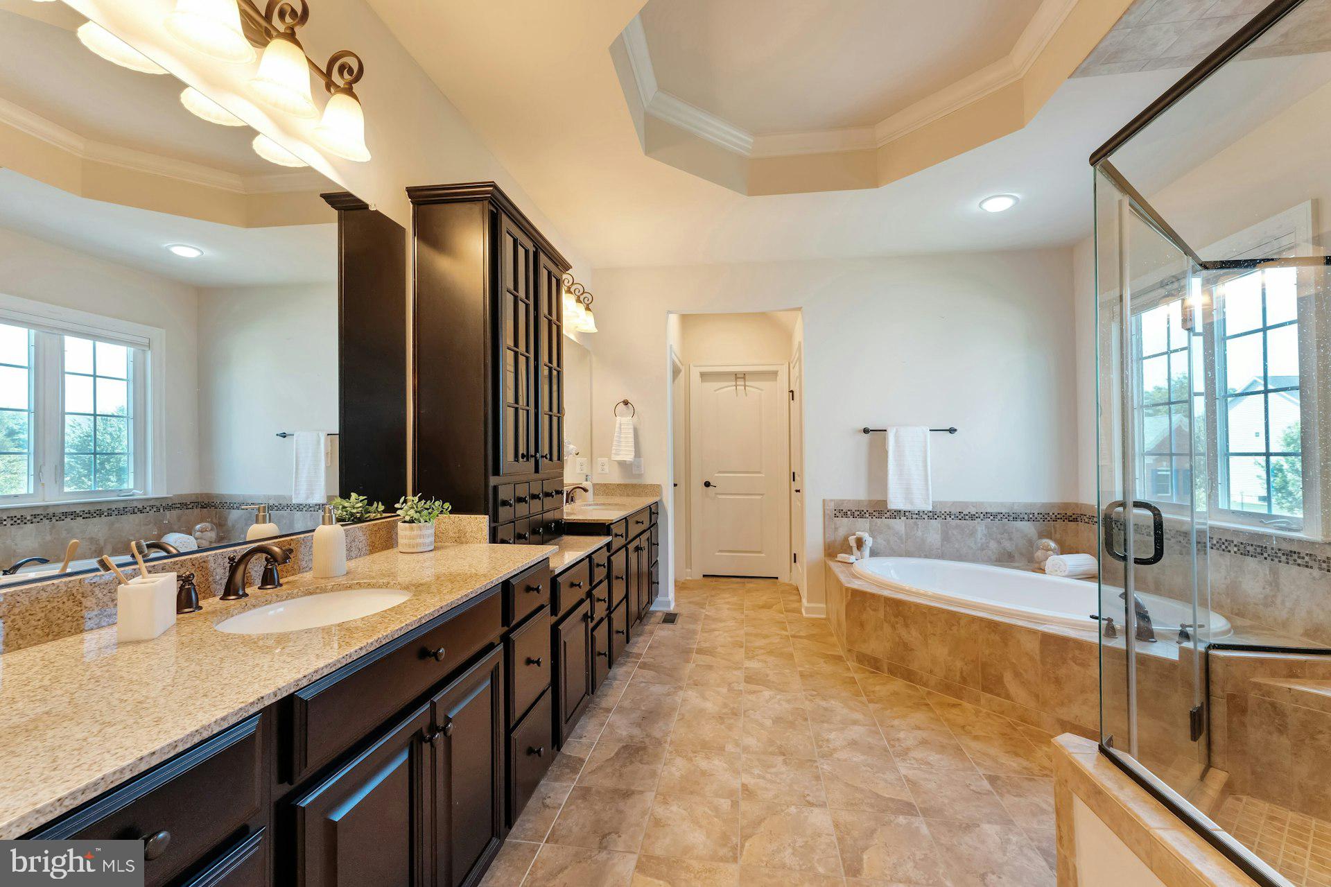 STONEGATE - Residential