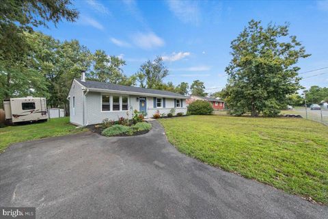306 APACHE TRAIL BROWNS MILLS NJ 08015