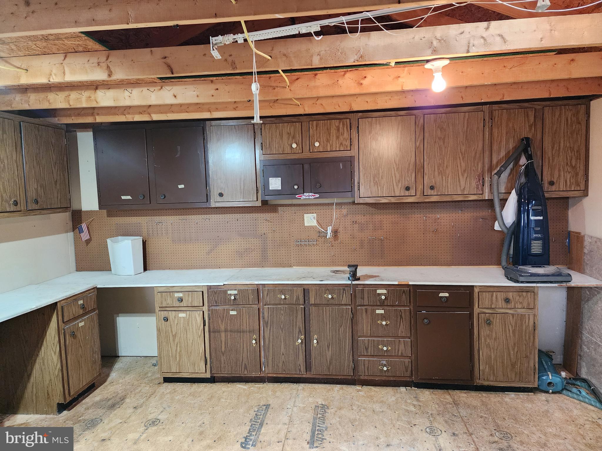 MEADOWBROOK - Residential