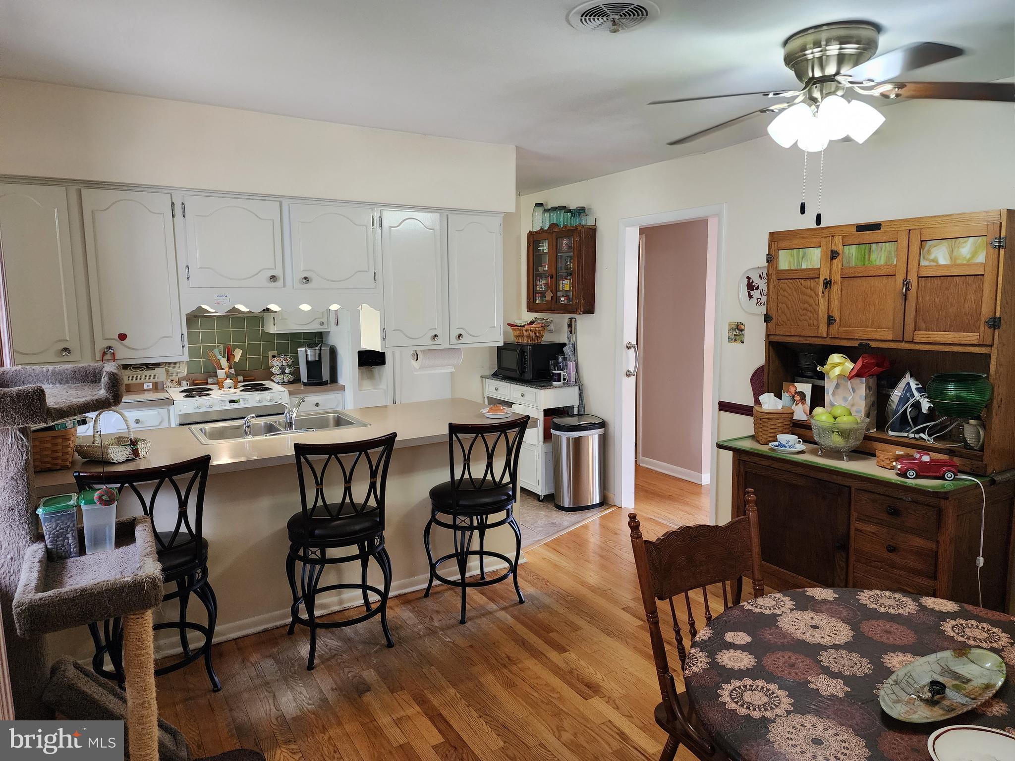 MEADOWBROOK - Residential