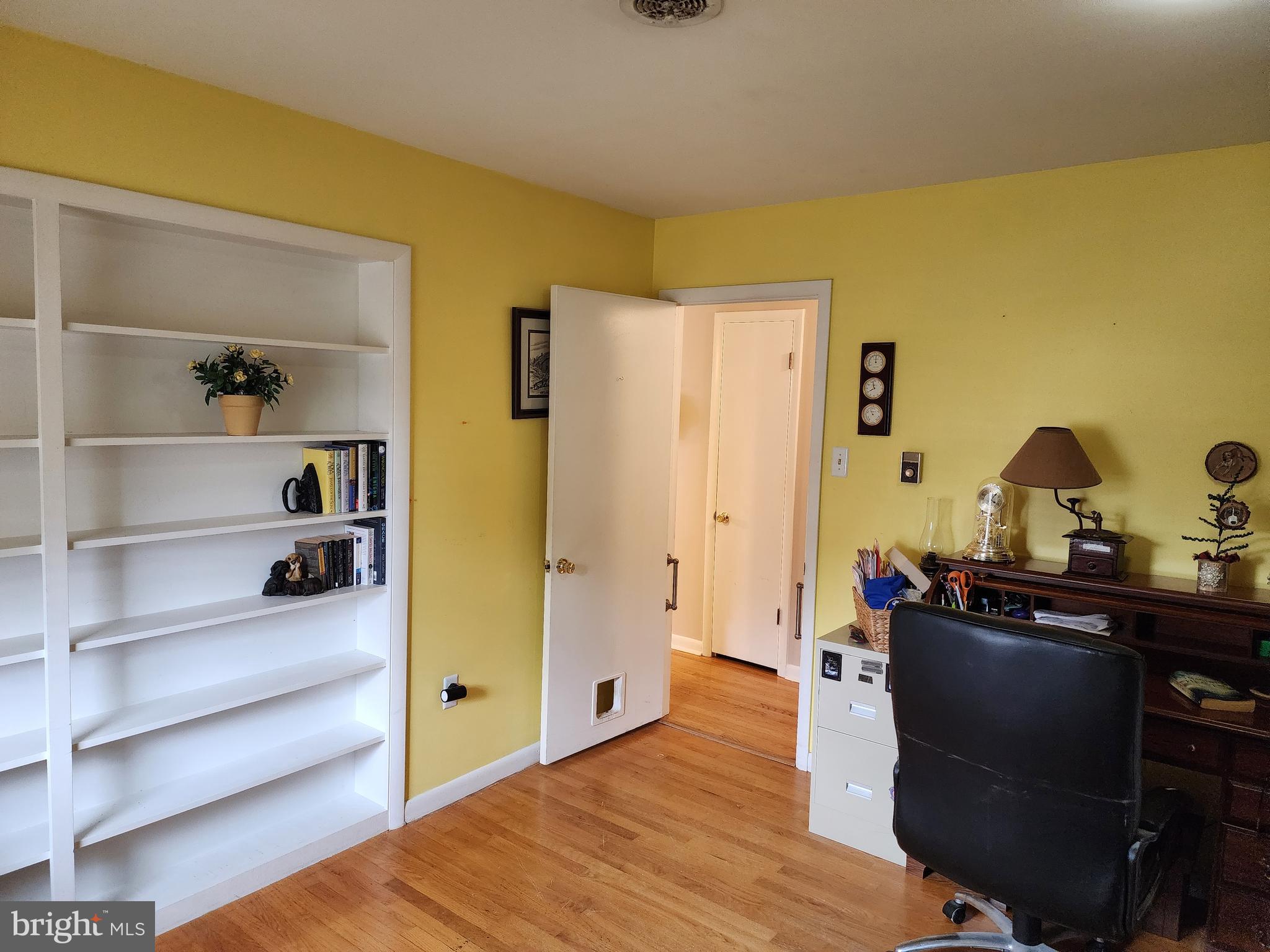 MEADOWBROOK - Residential