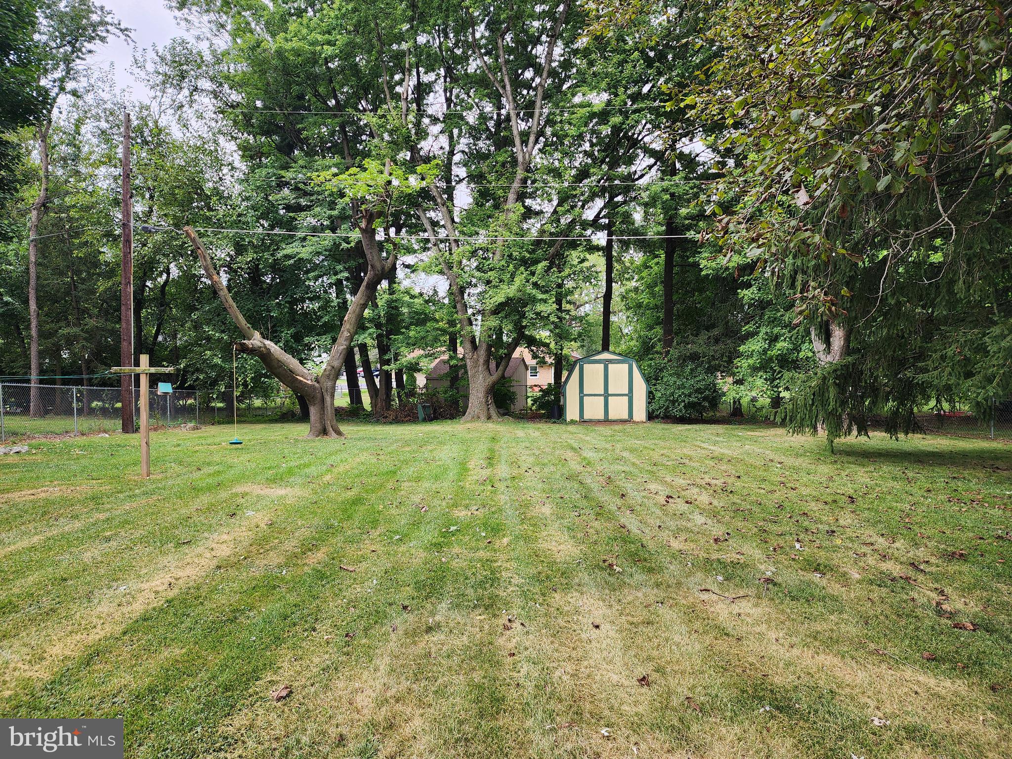 MEADOWBROOK - Residential