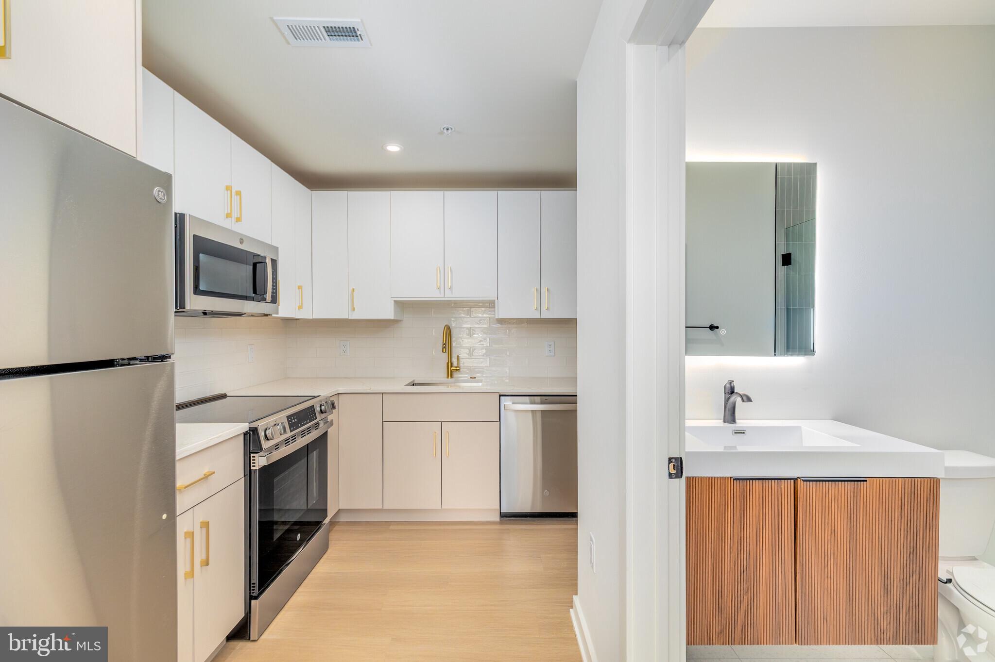 OLD CITY - Residential Lease