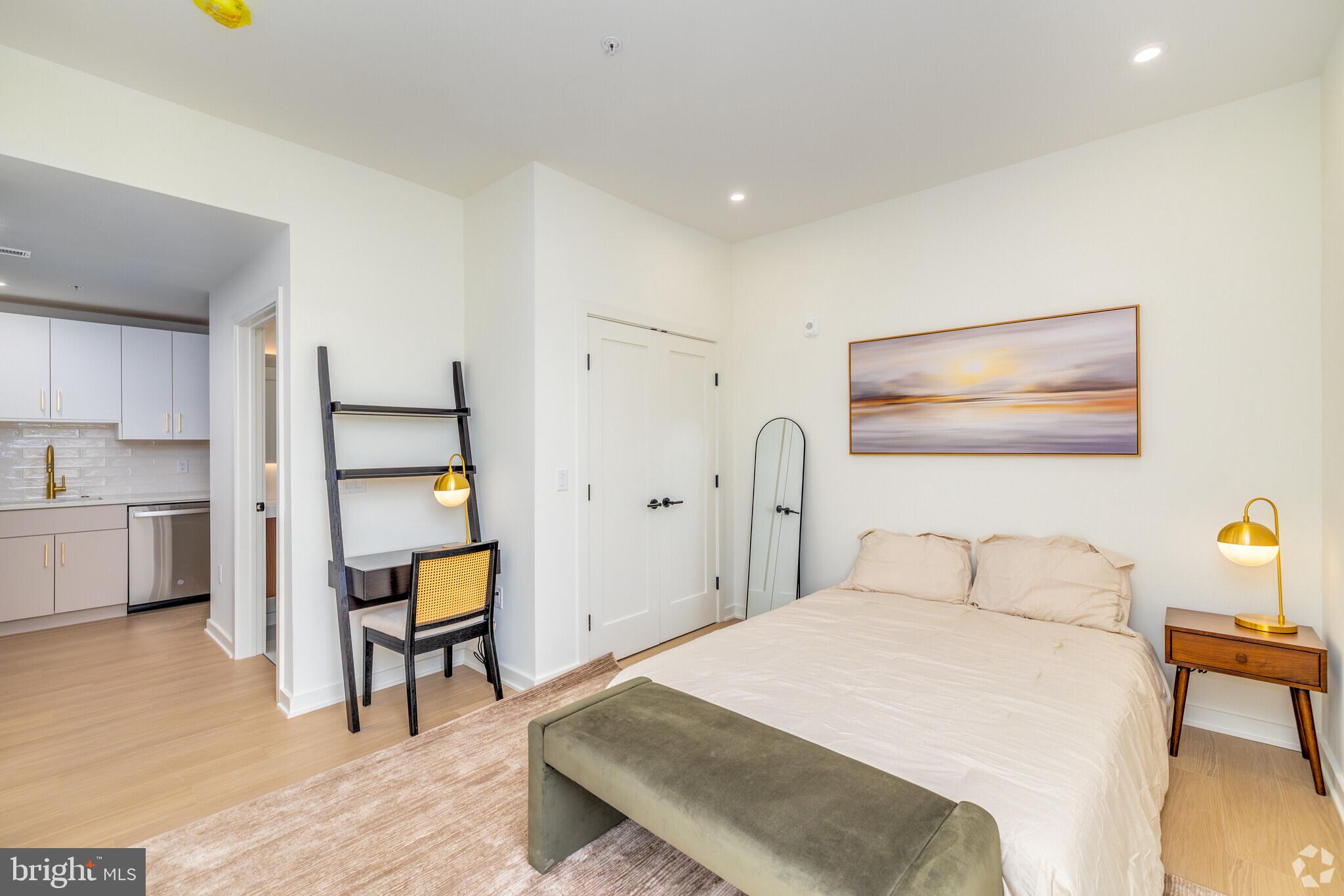 OLD CITY - Residential Lease