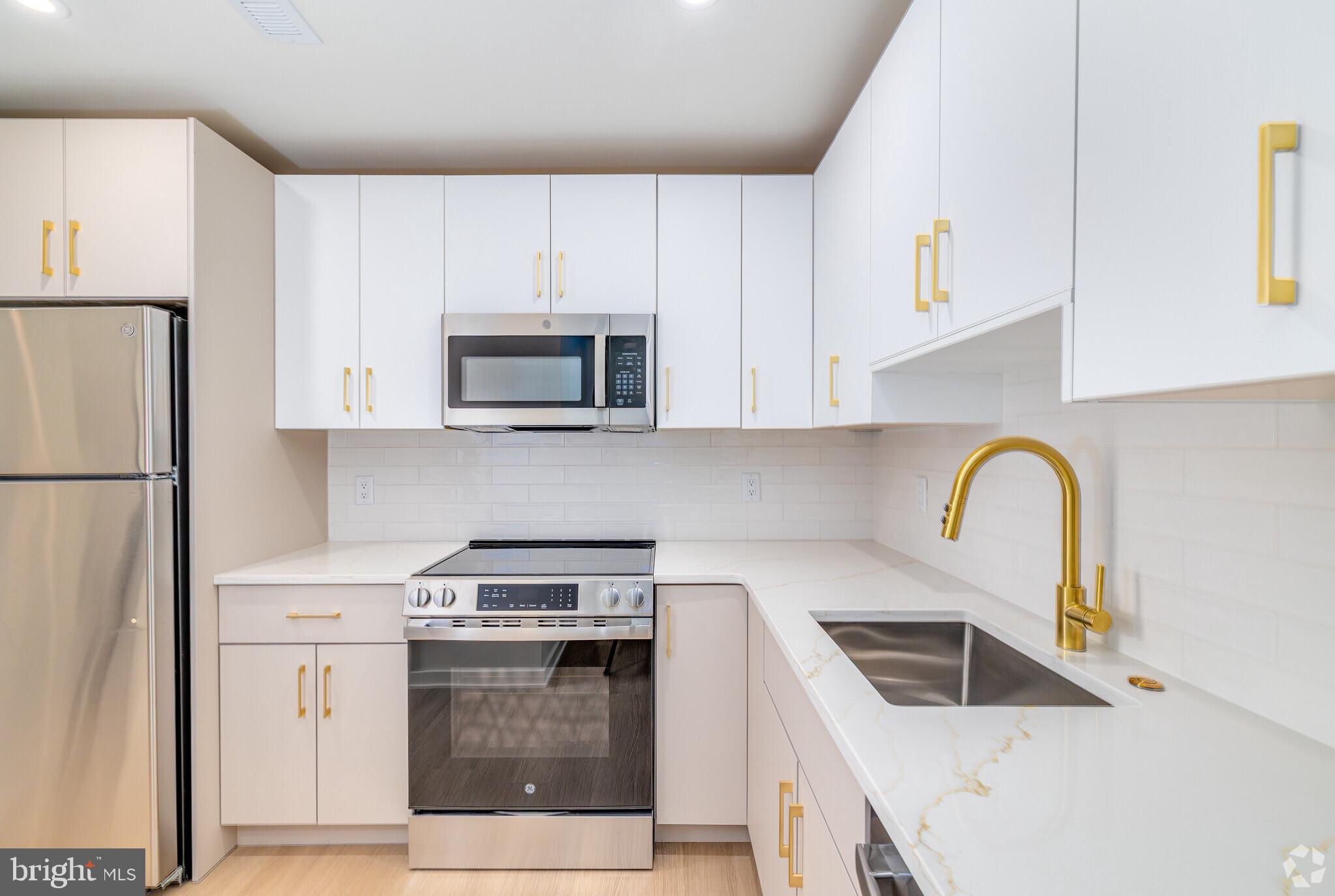 OLD CITY - Residential Lease