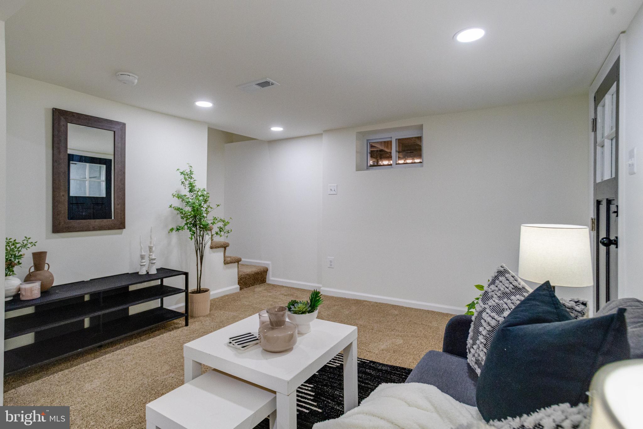 ASHBURTON HISTORIC DISTRICT - Residential