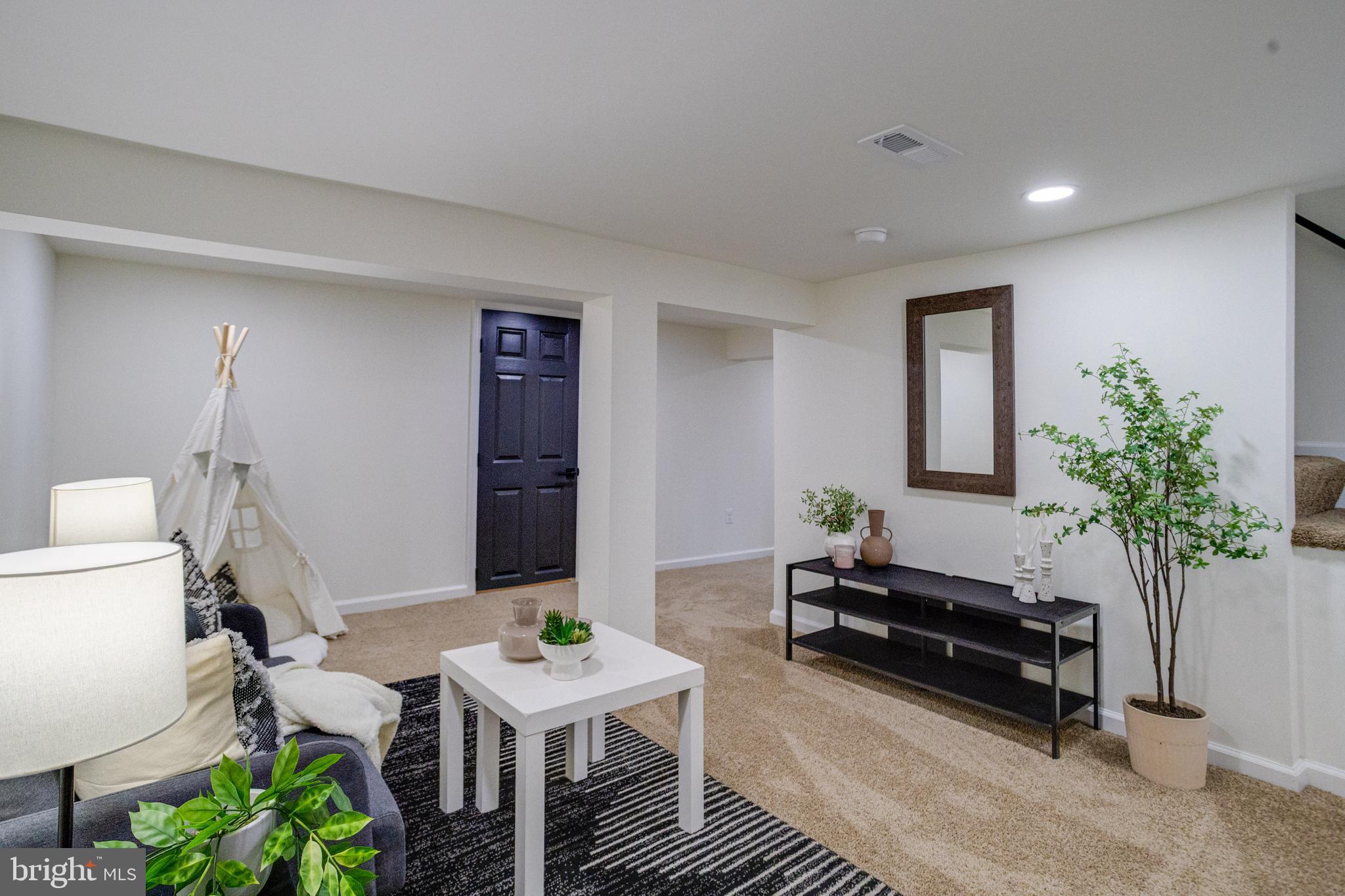 ASHBURTON HISTORIC DISTRICT - Residential