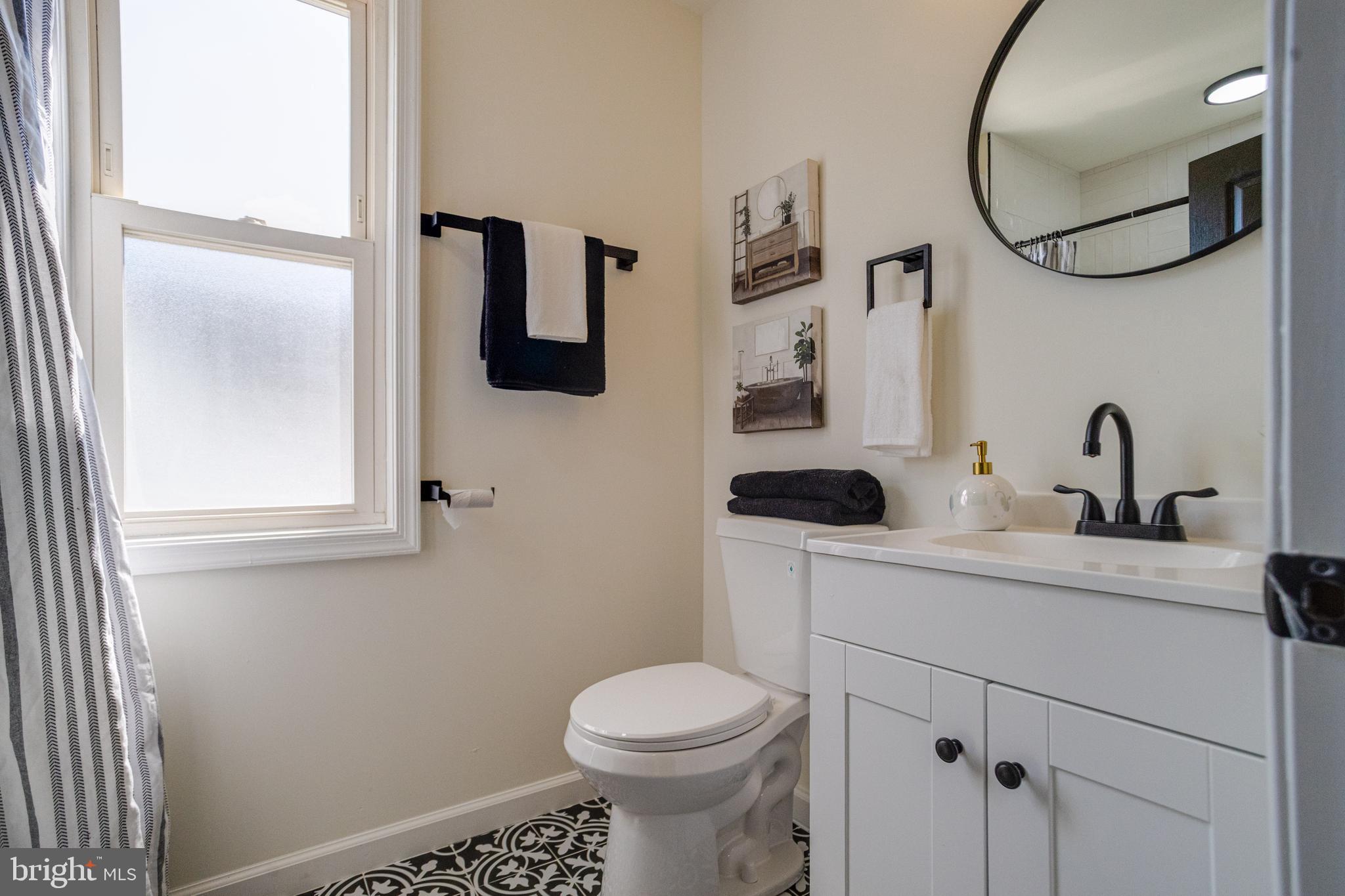 ASHBURTON HISTORIC DISTRICT - Residential