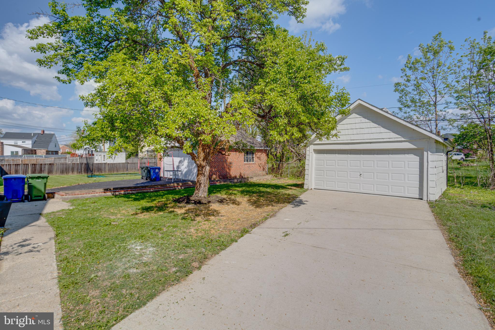 ASHBURTON HISTORIC DISTRICT - Residential