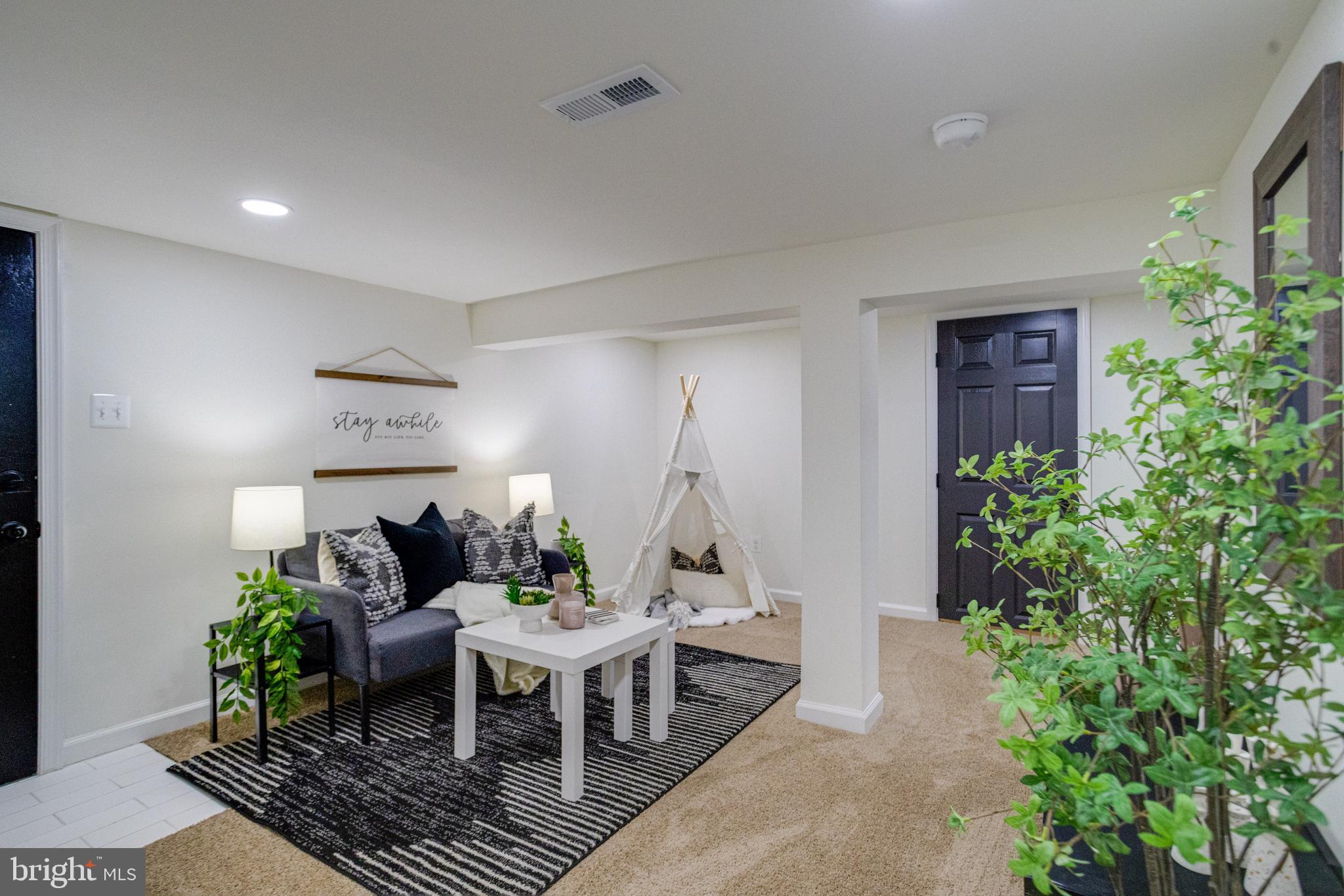 ASHBURTON HISTORIC DISTRICT - Residential