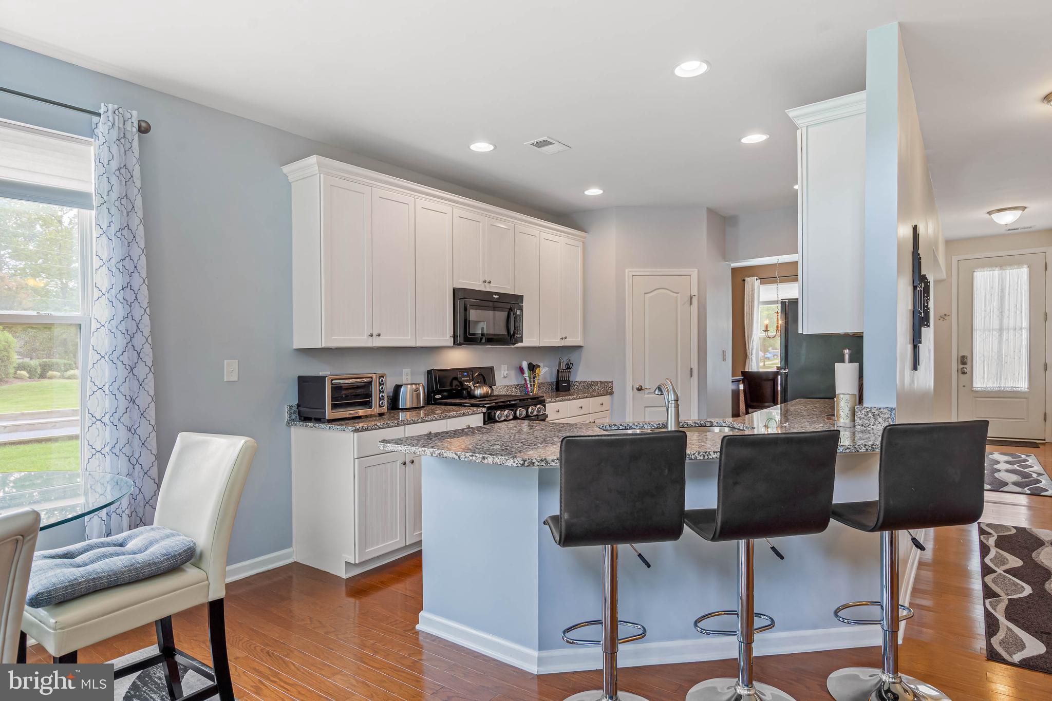 33285 LONE CEDAR LANDING