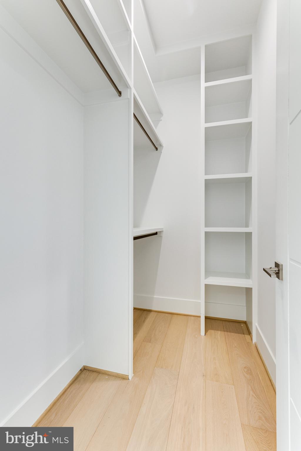 BROOKHAVEN - Residential