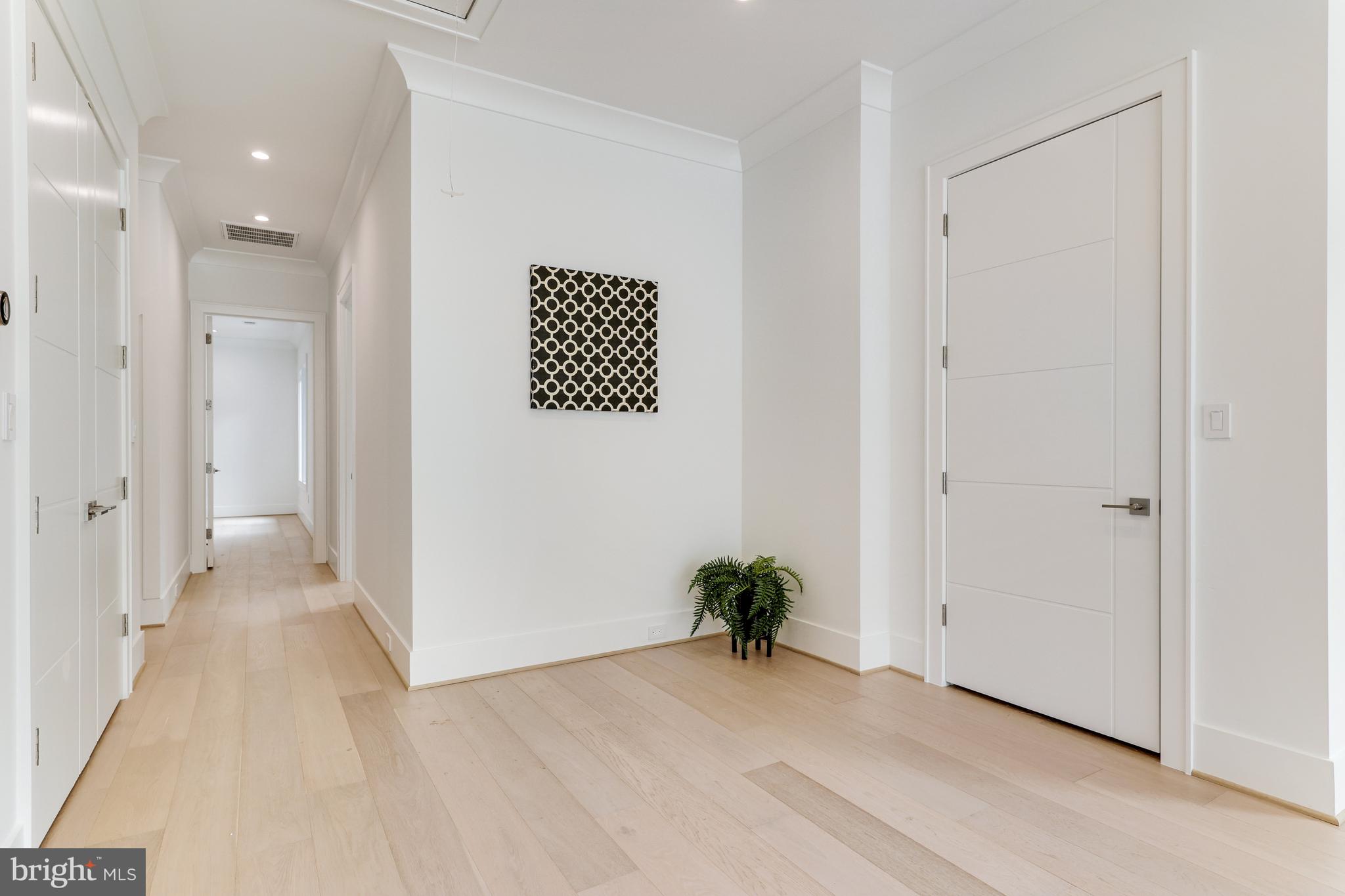 BROOKHAVEN - Residential