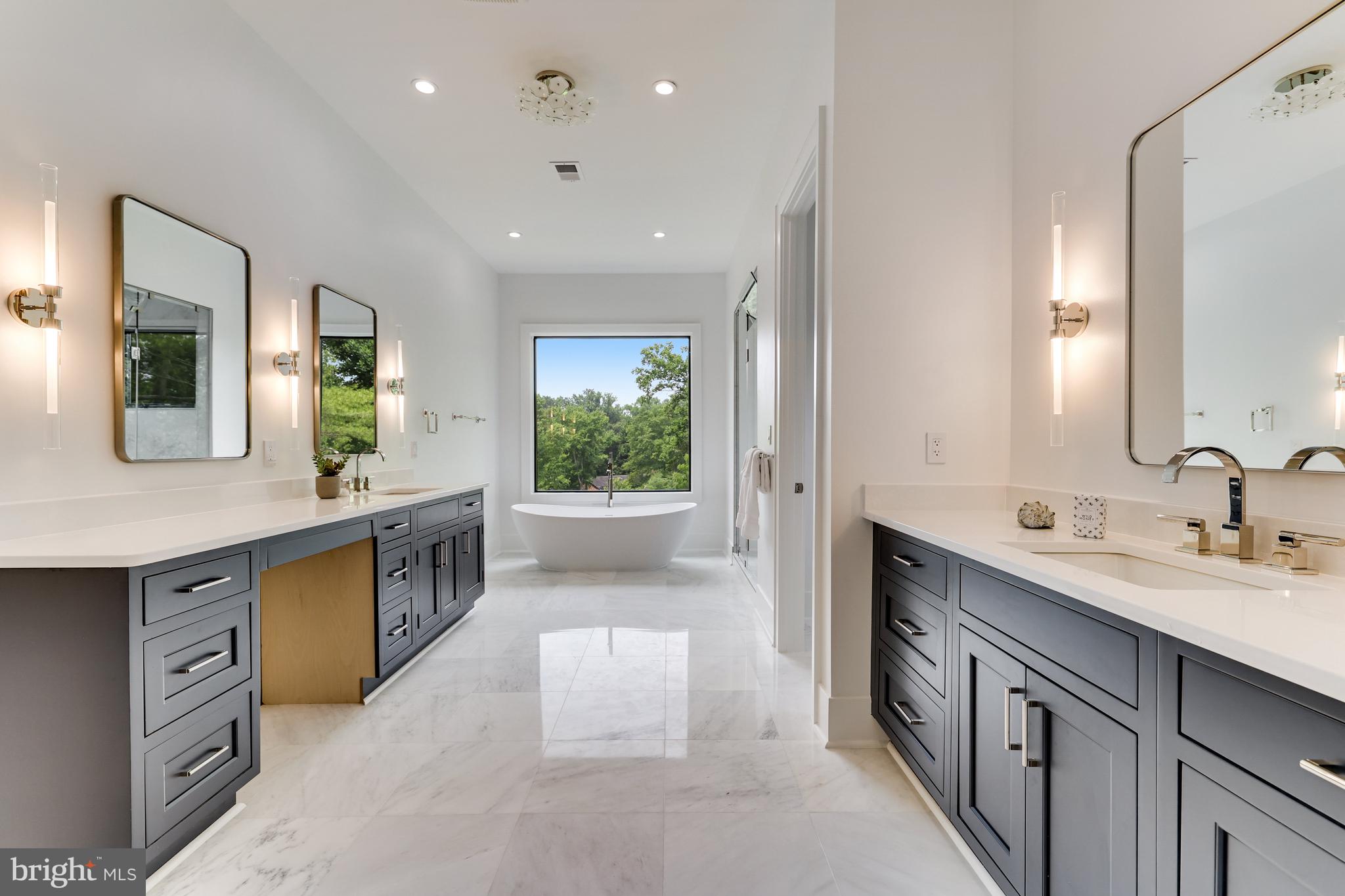 BROOKHAVEN - Residential