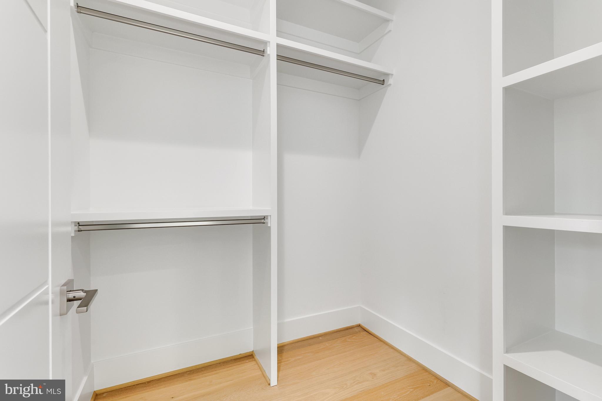 BROOKHAVEN - Residential