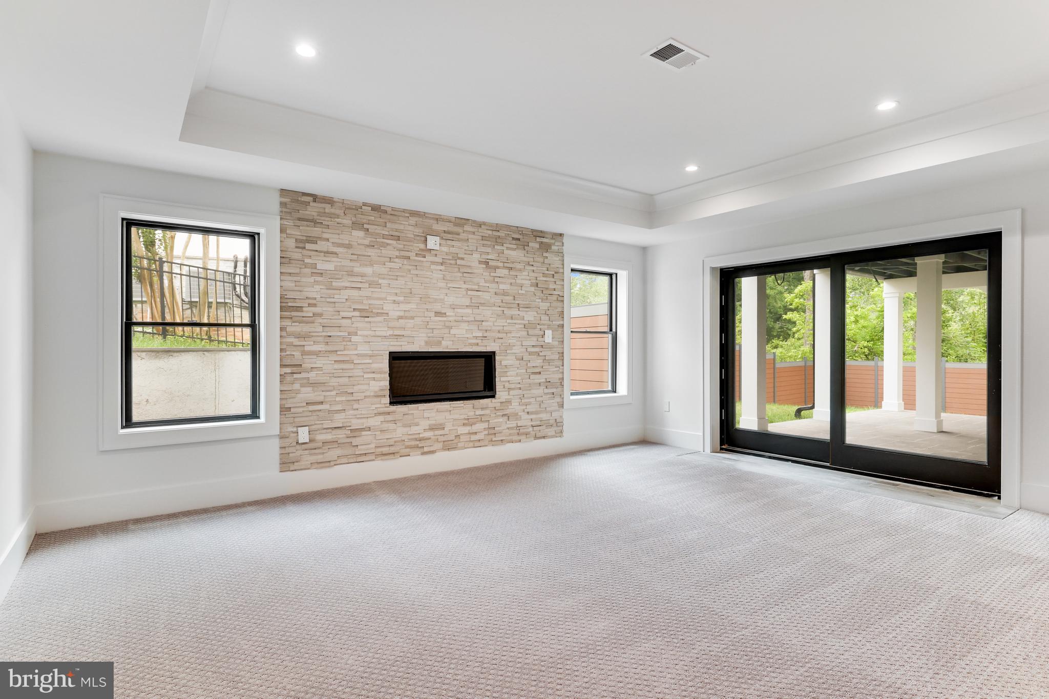 BROOKHAVEN - Residential