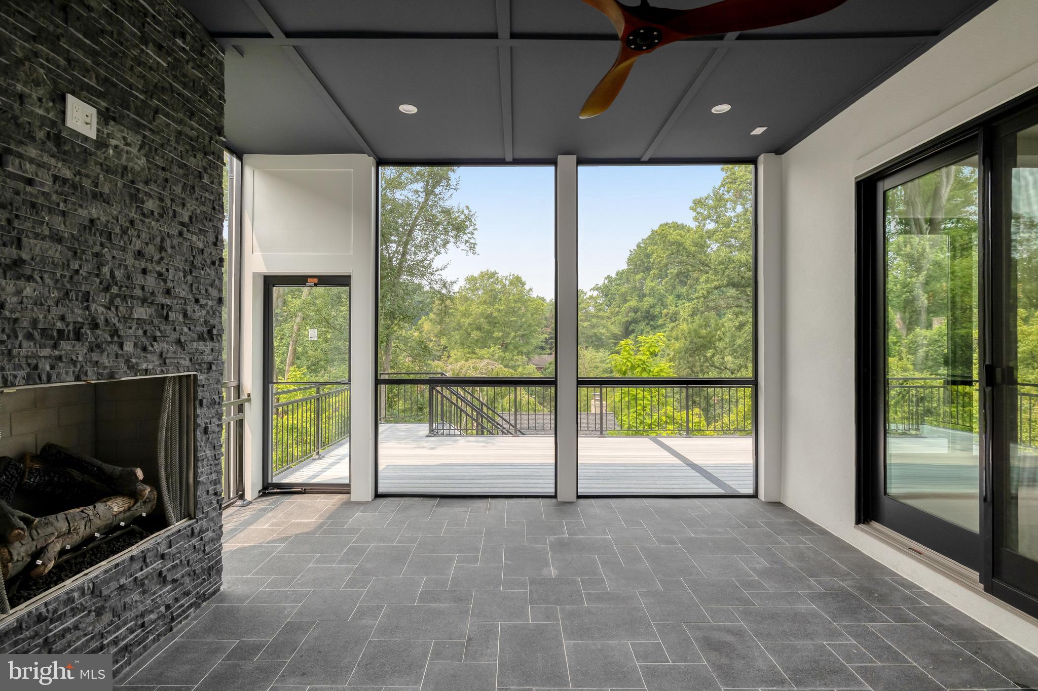 BROOKHAVEN - Residential