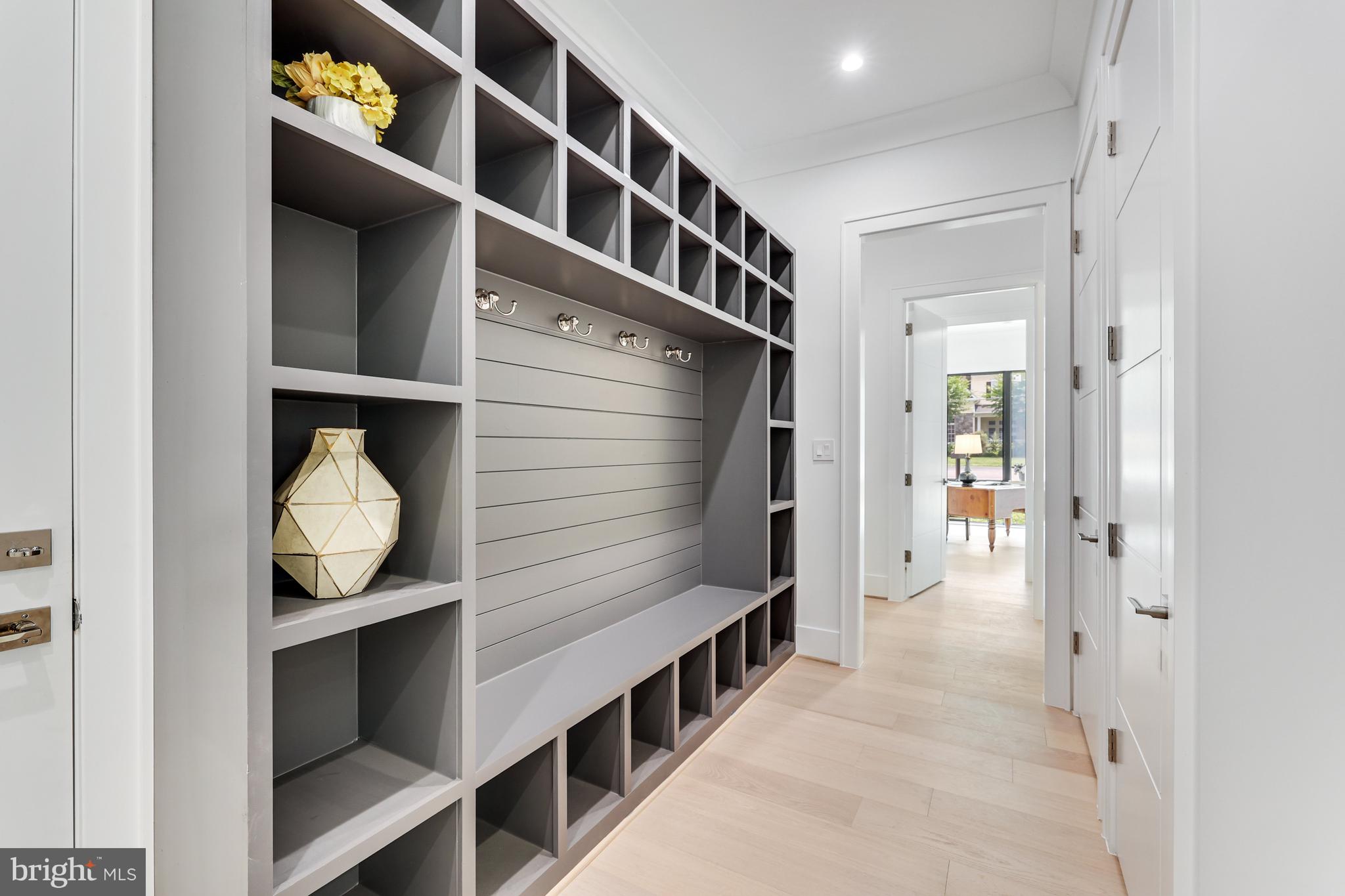 BROOKHAVEN - Residential