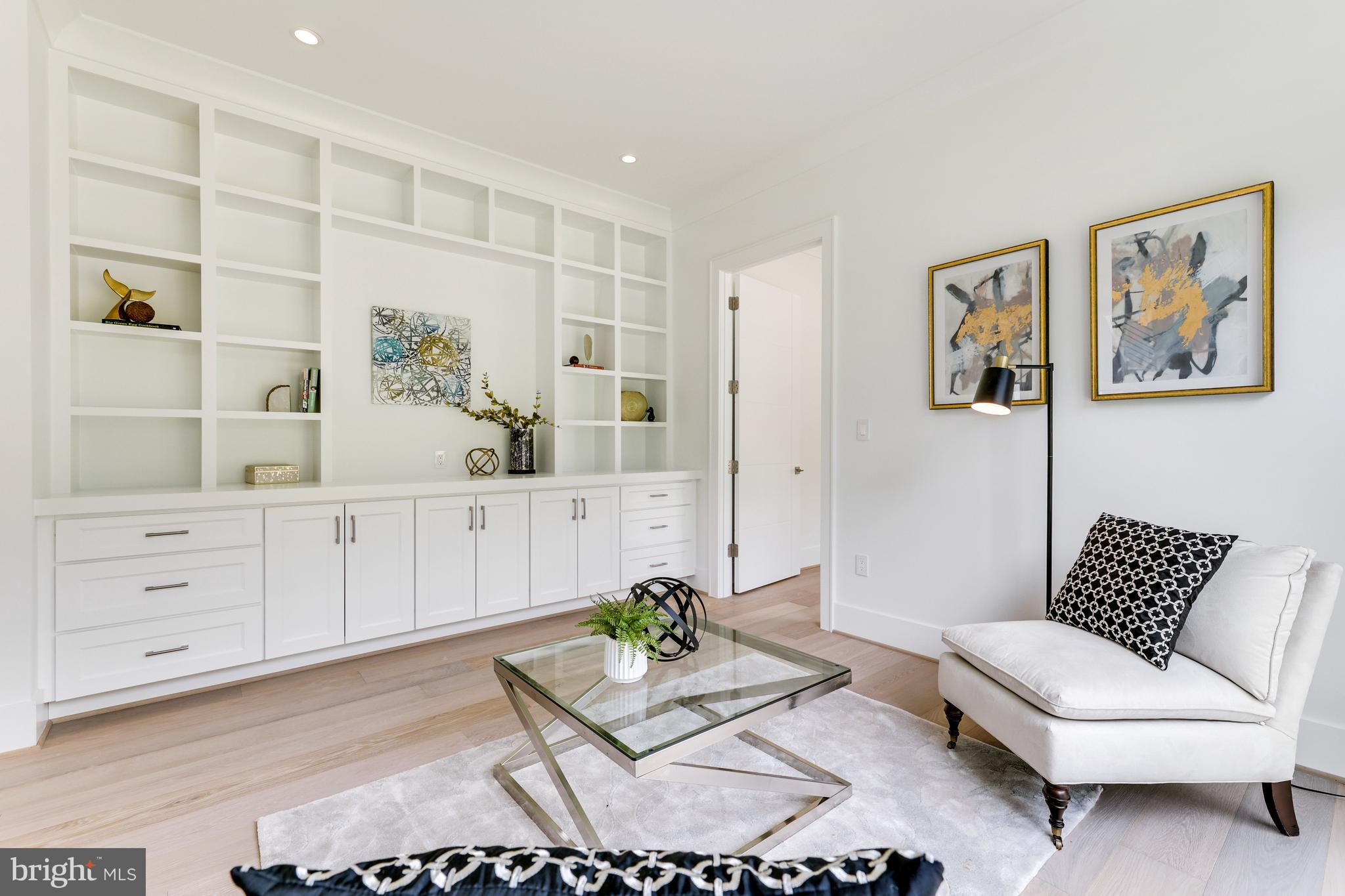 BROOKHAVEN - Residential