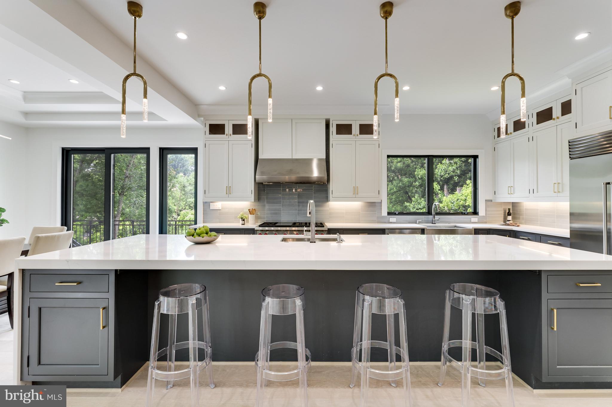 BROOKHAVEN - Residential