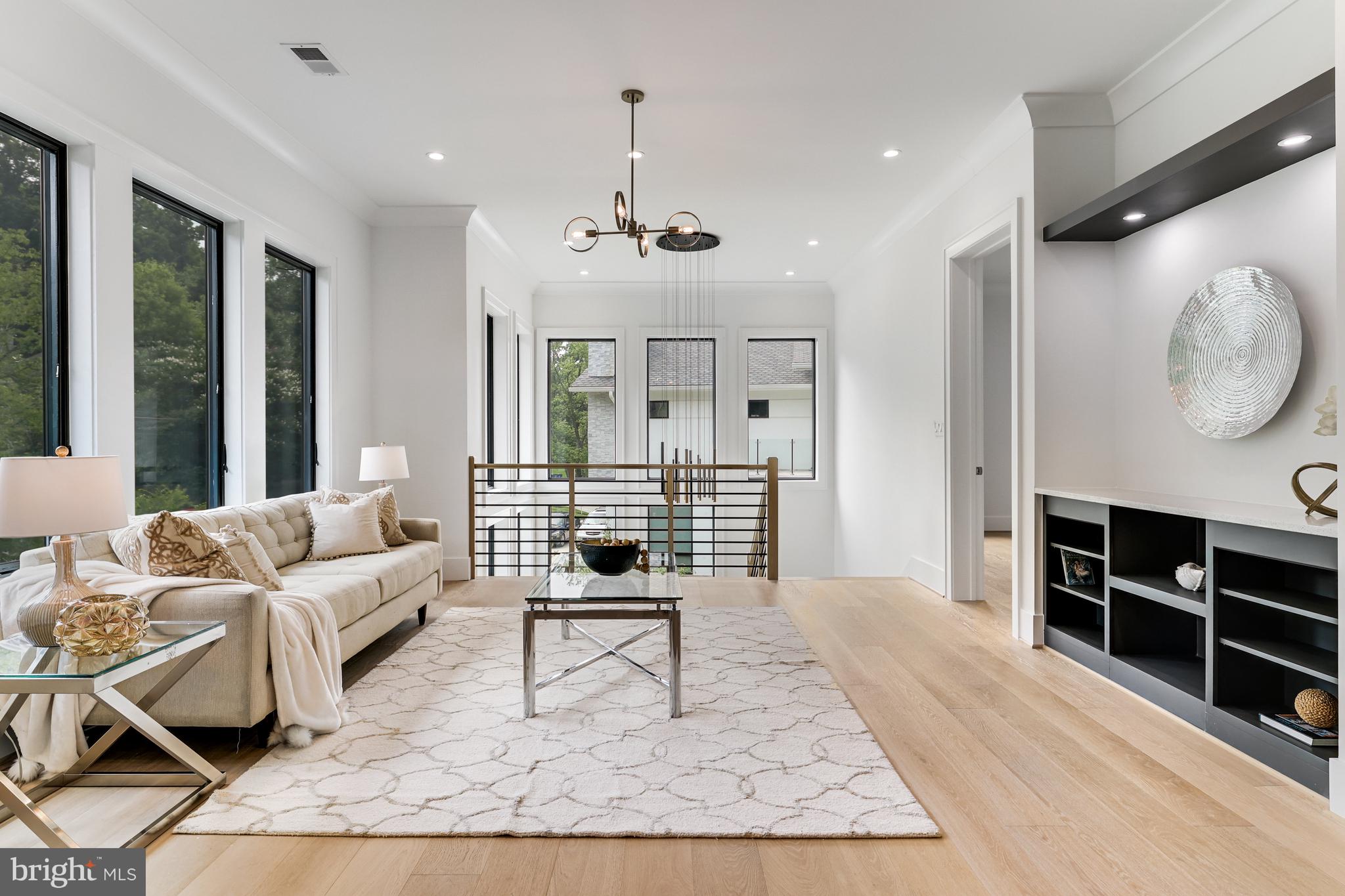 BROOKHAVEN - Residential