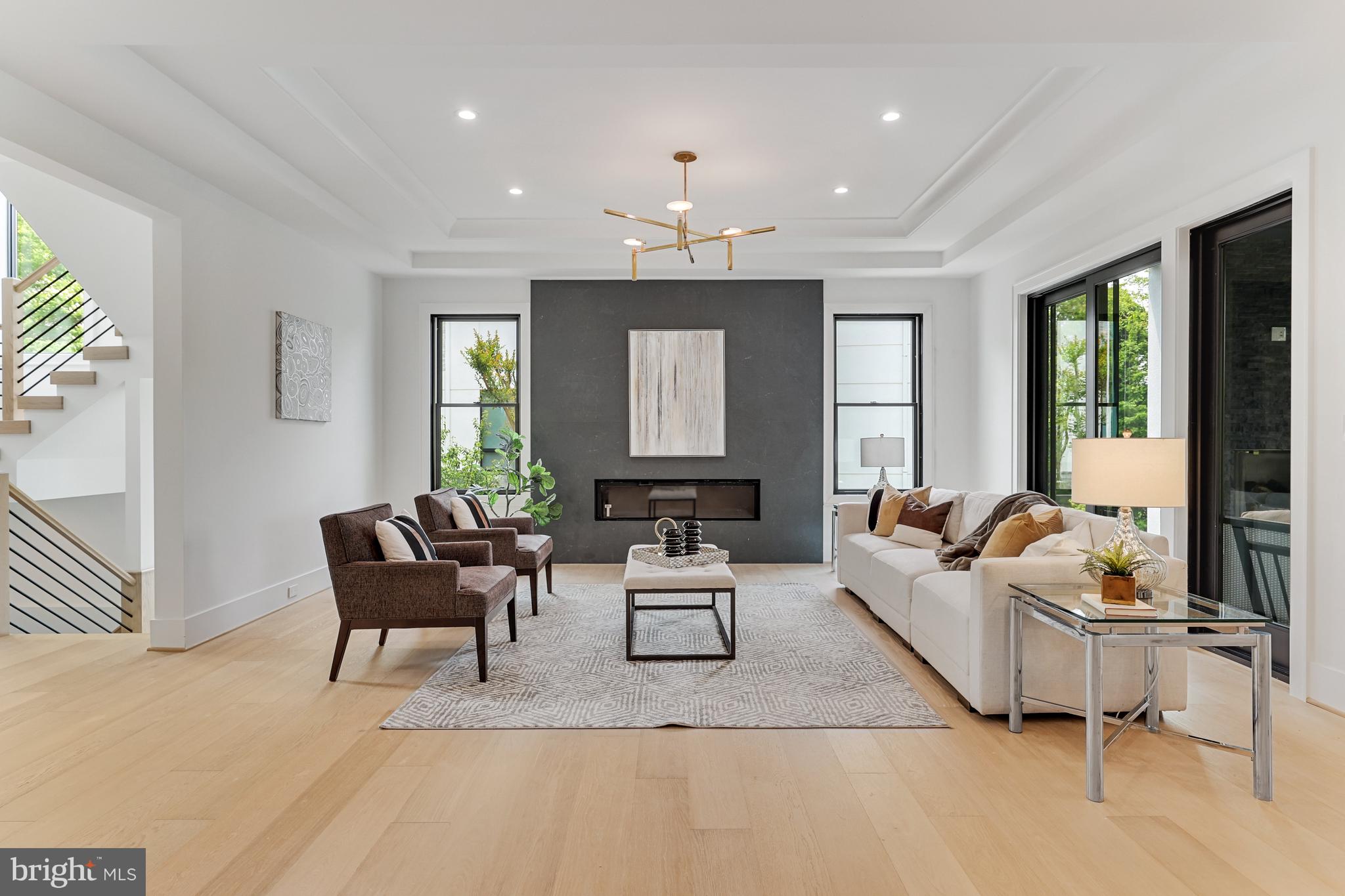 BROOKHAVEN - Residential