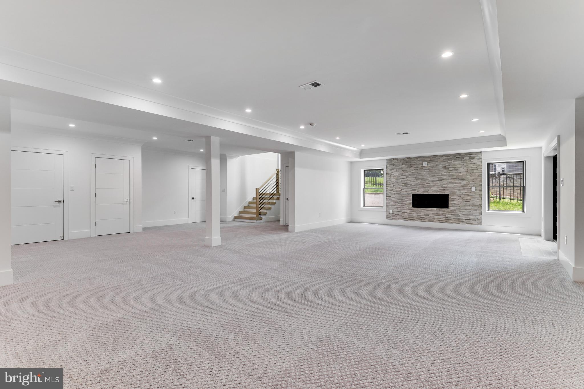 BROOKHAVEN - Residential