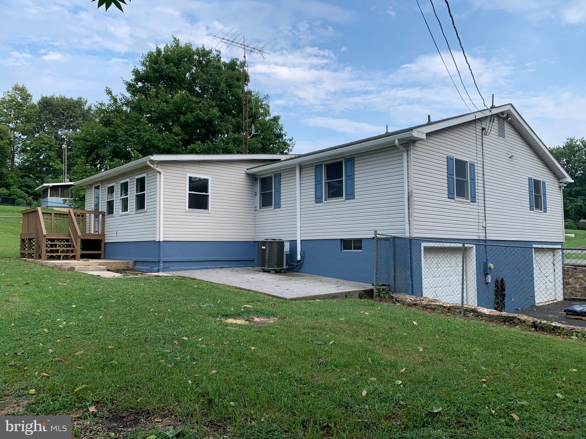 136 SKYLAB TERRACE
