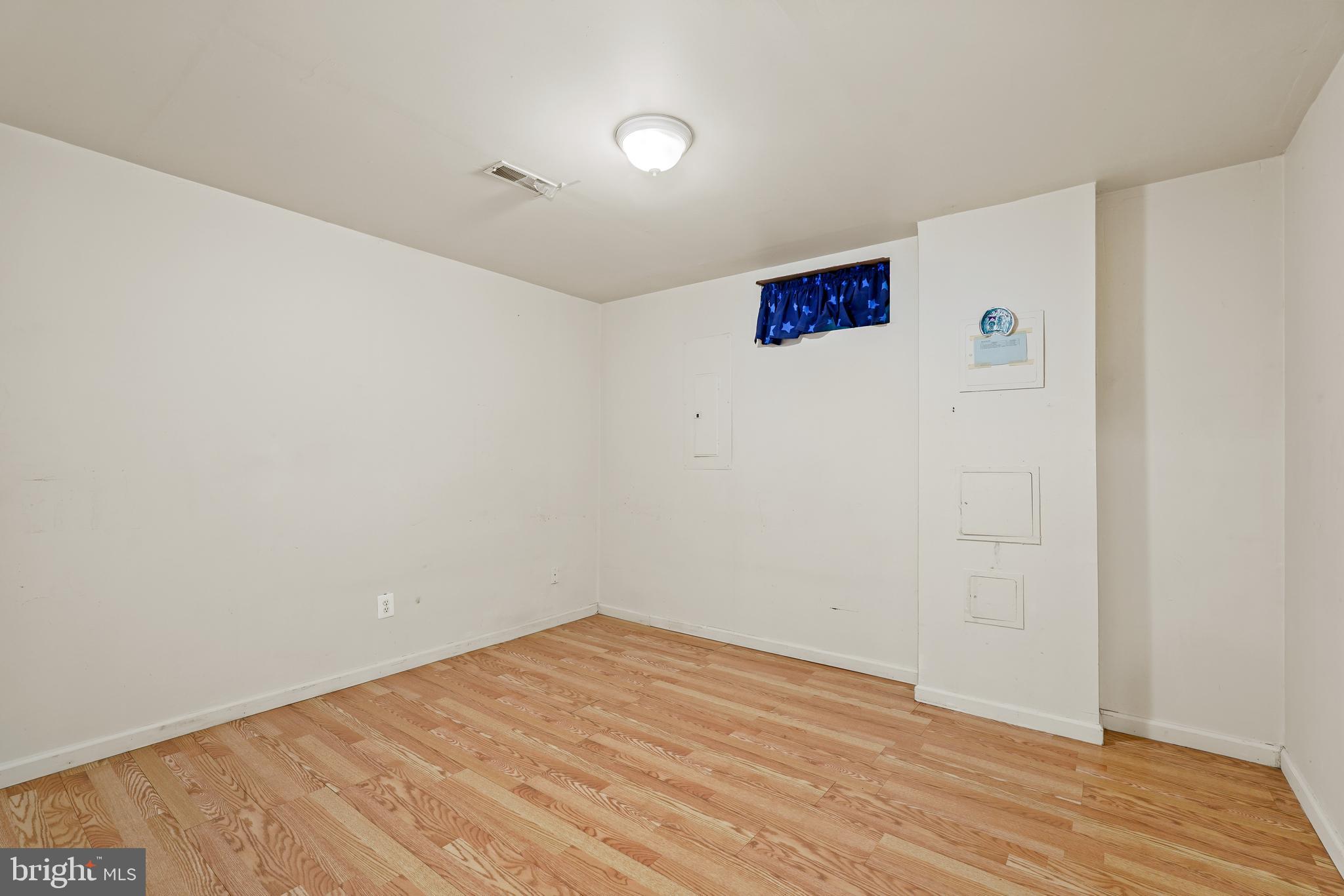 PATRIOTS GLEN - Residential