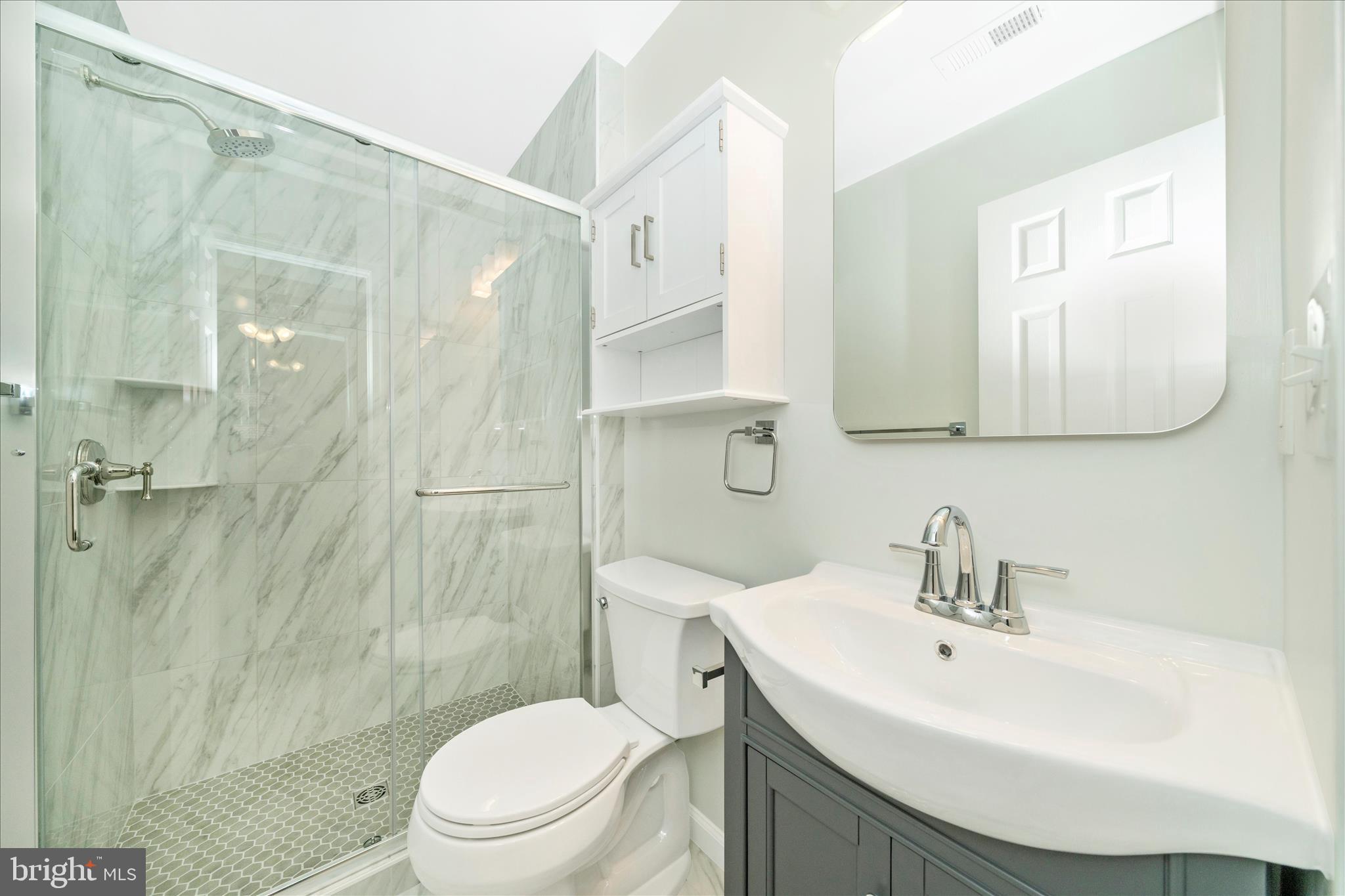 QUINCE ORCHARD KNOLLS - Residential