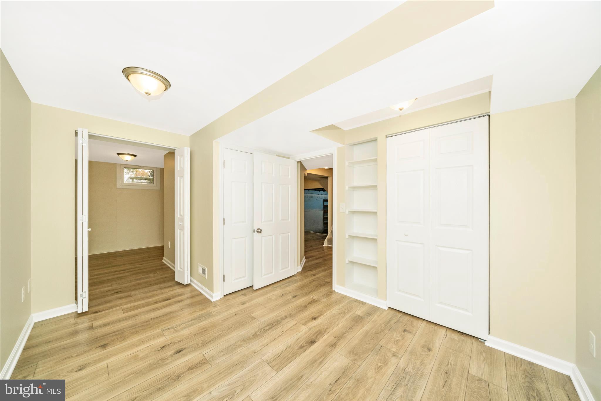 QUINCE ORCHARD KNOLLS - Residential