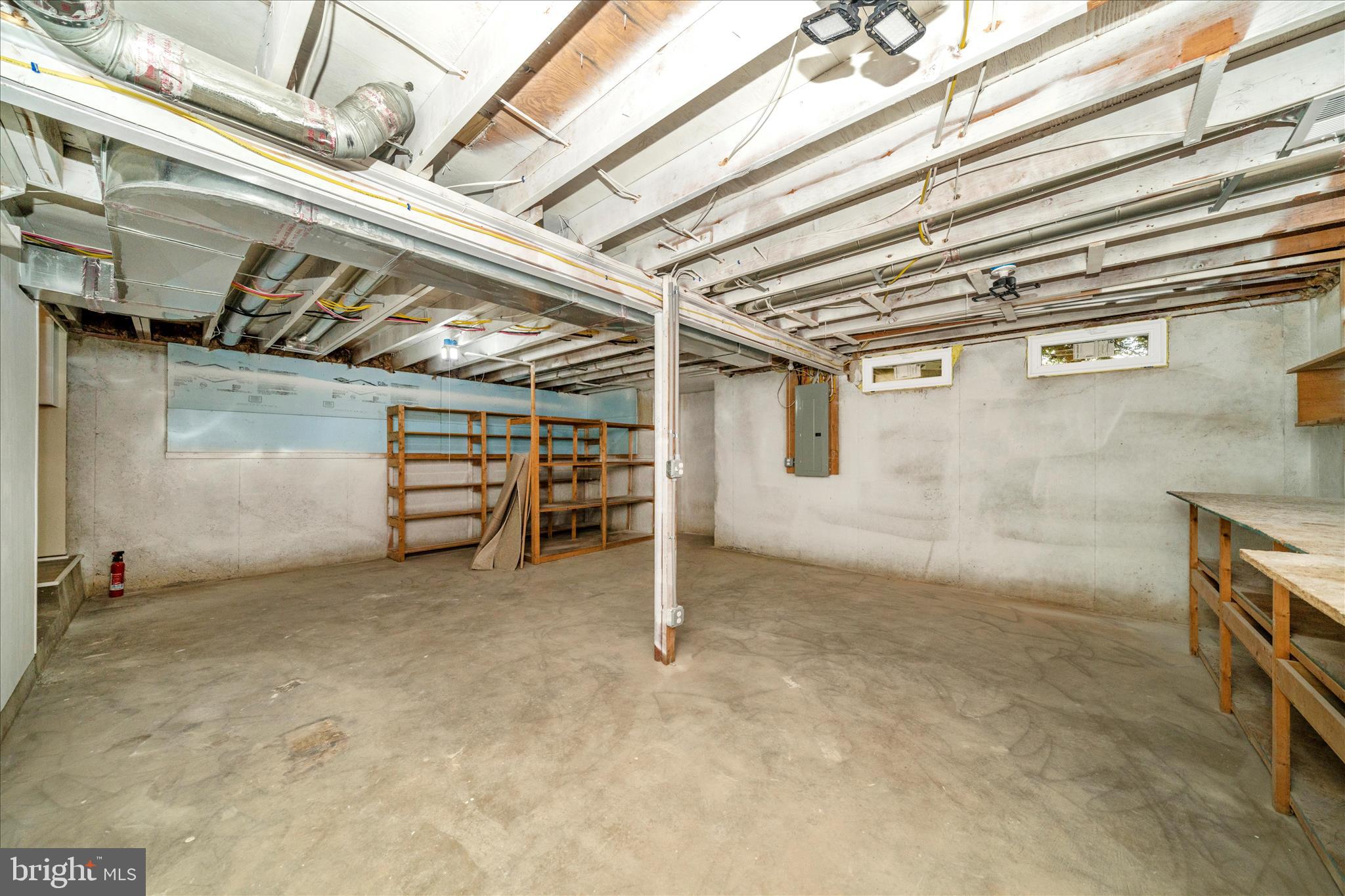 QUINCE ORCHARD KNOLLS - Residential