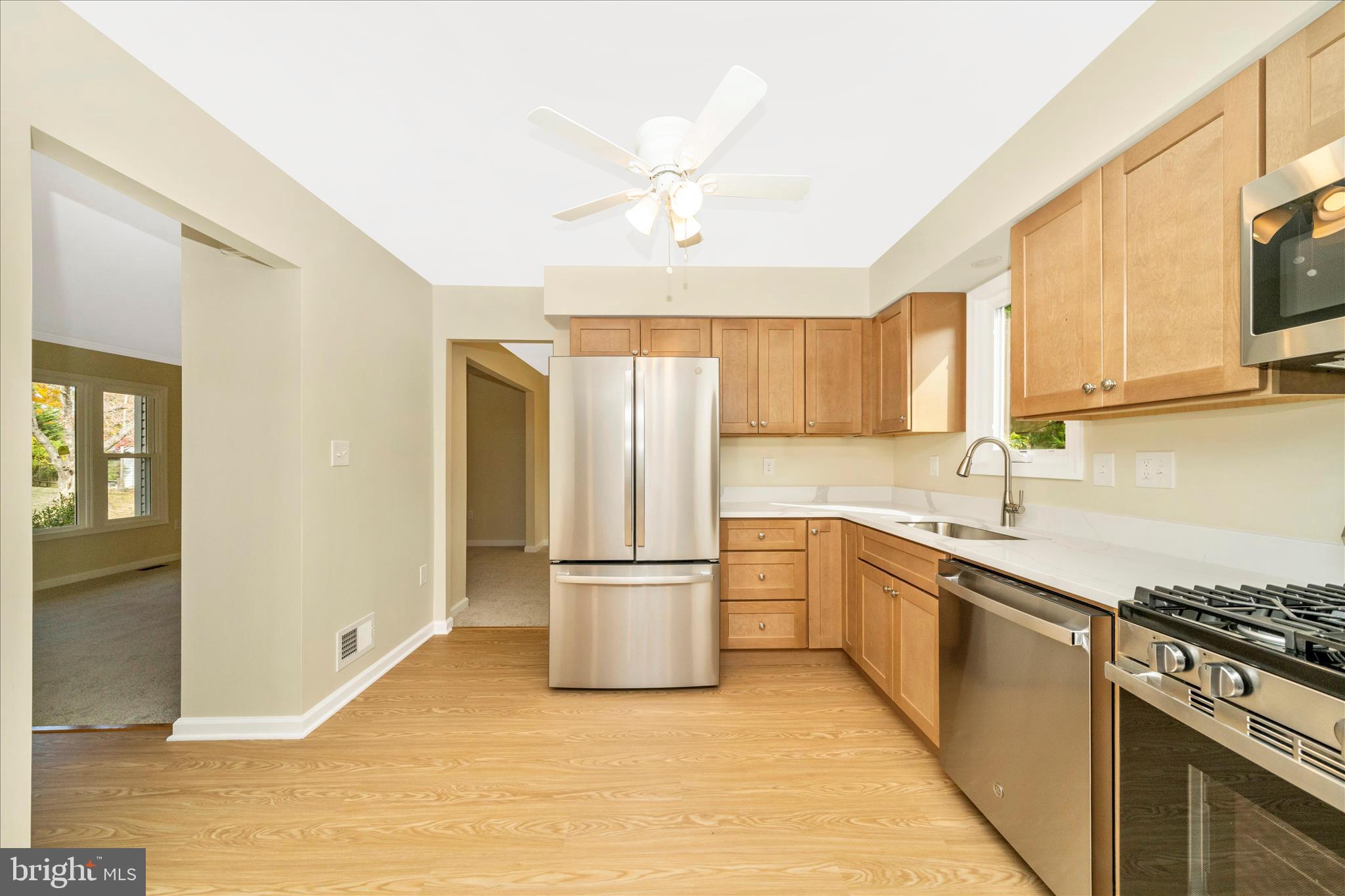 QUINCE ORCHARD KNOLLS - Residential