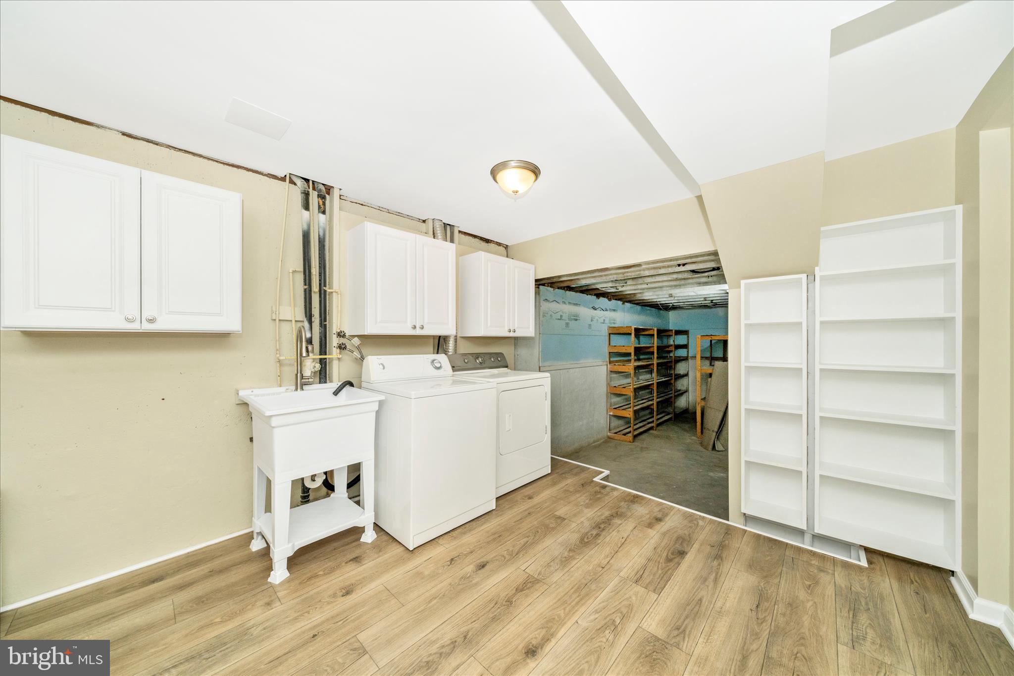 QUINCE ORCHARD KNOLLS - Residential