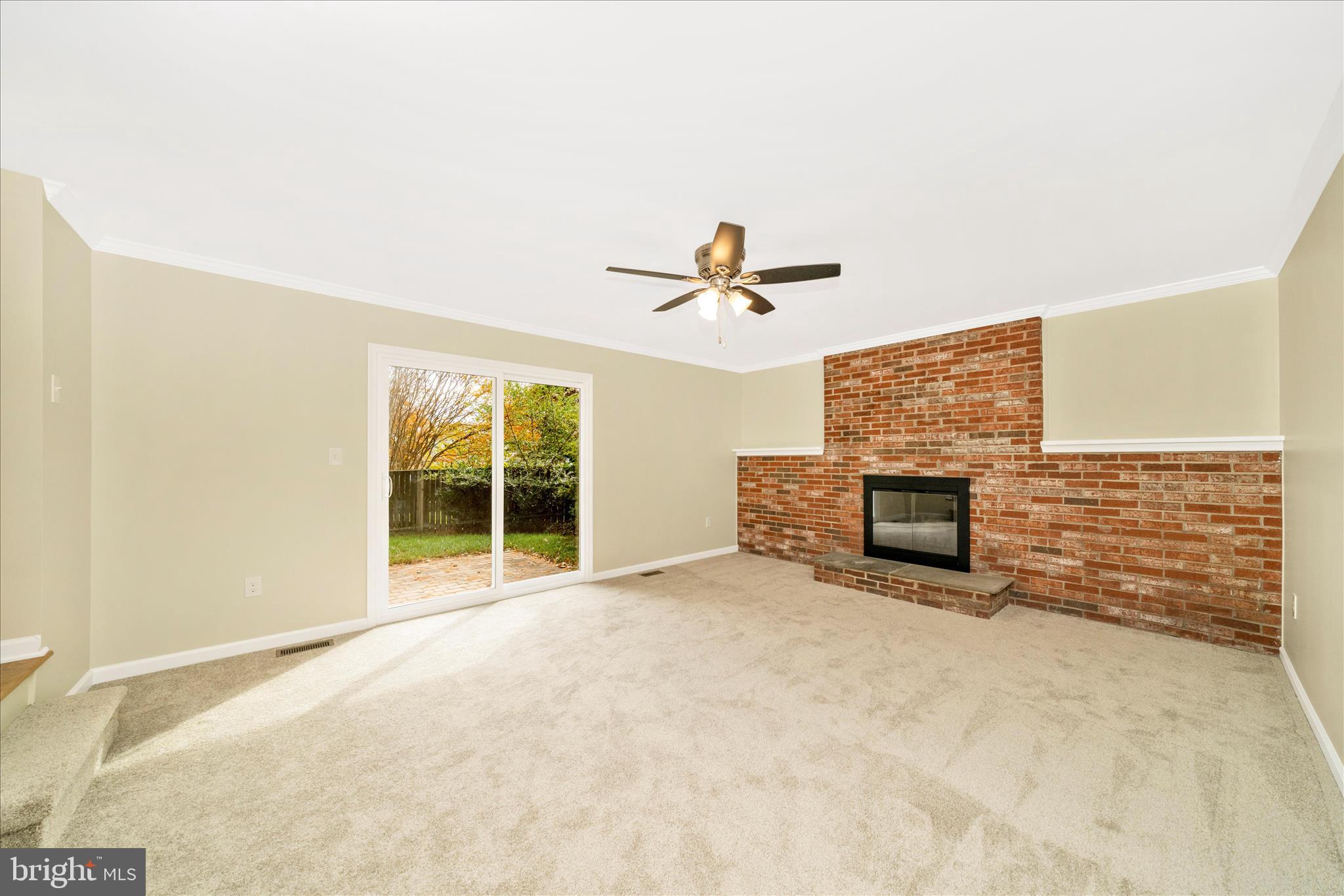 QUINCE ORCHARD KNOLLS - Residential