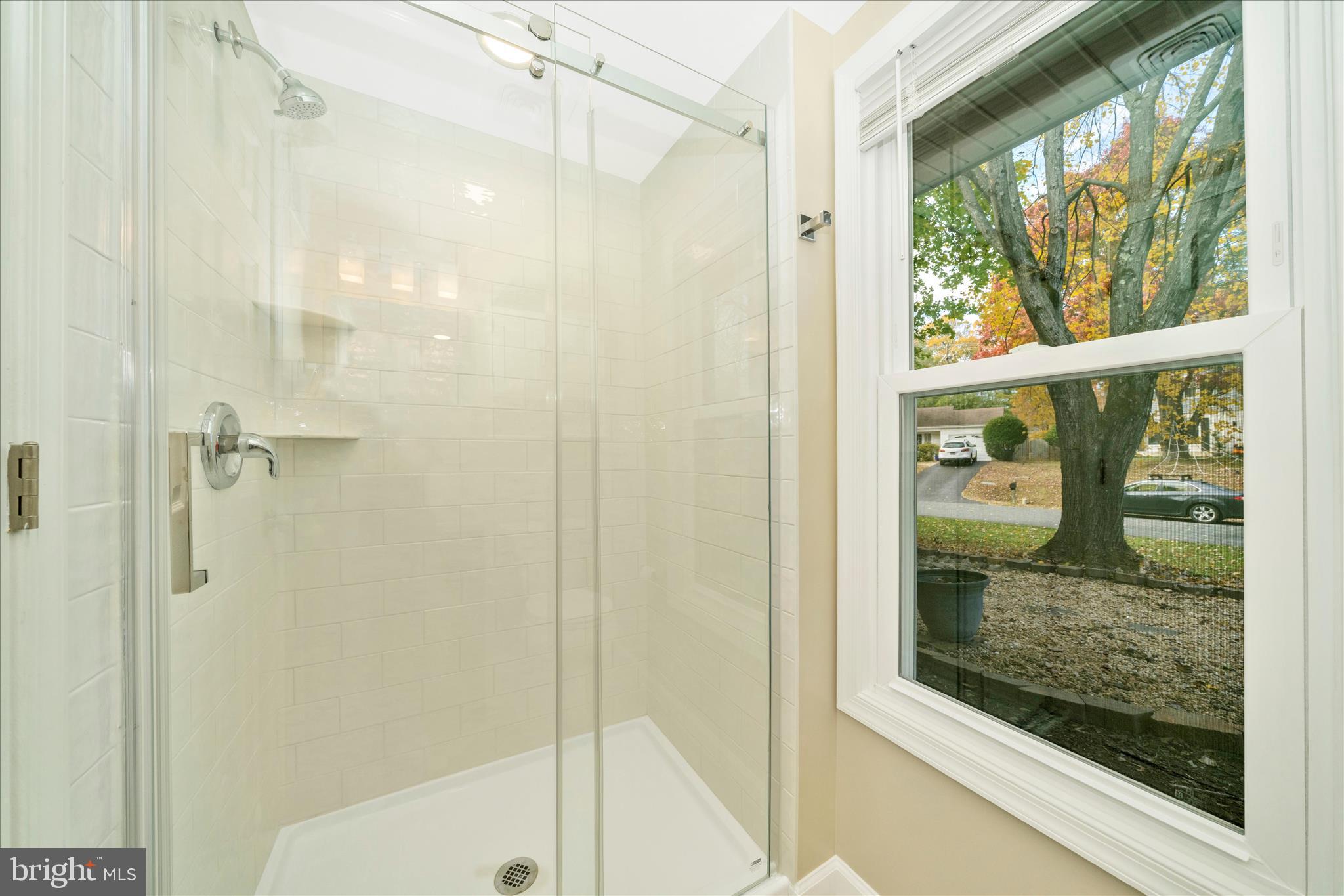 QUINCE ORCHARD KNOLLS - Residential