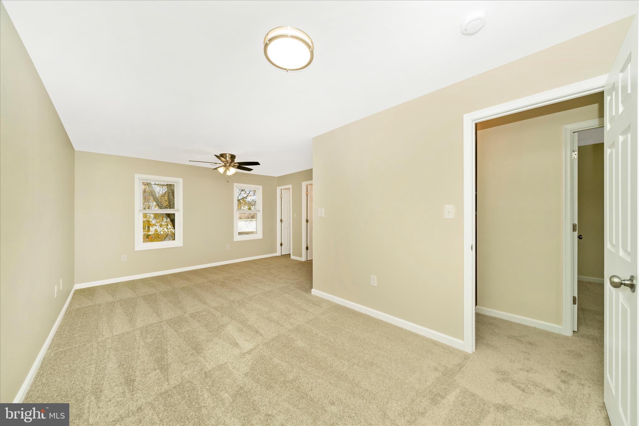 QUINCE ORCHARD KNOLLS - Residential