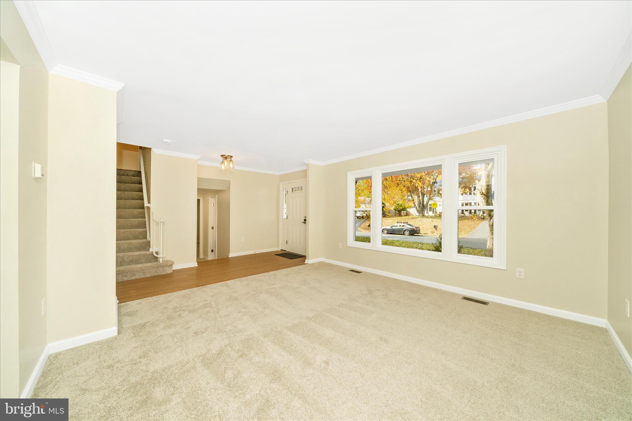 QUINCE ORCHARD KNOLLS - Residential