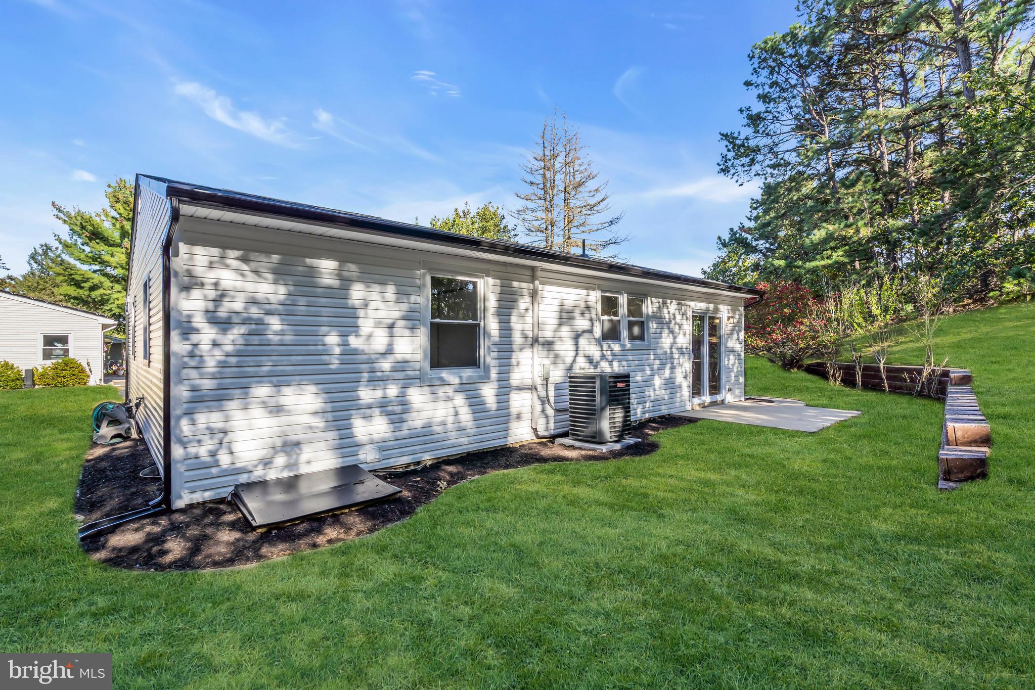 CRESTWOOD VILLAGE 7 - Residential