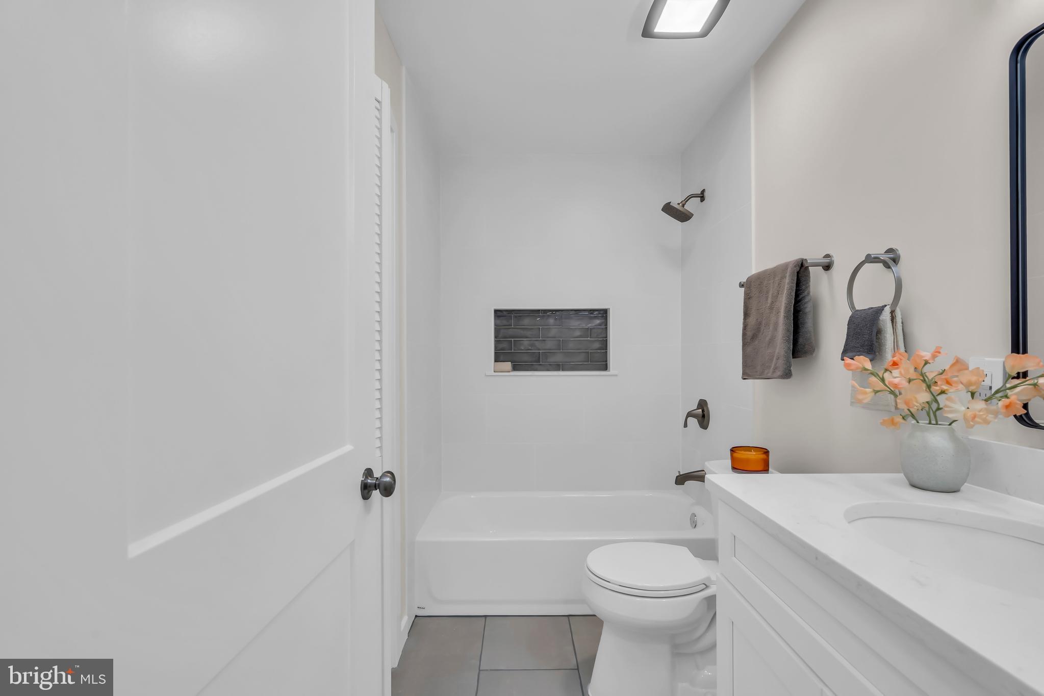 CRESTWOOD VILLAGE 7 - Residential