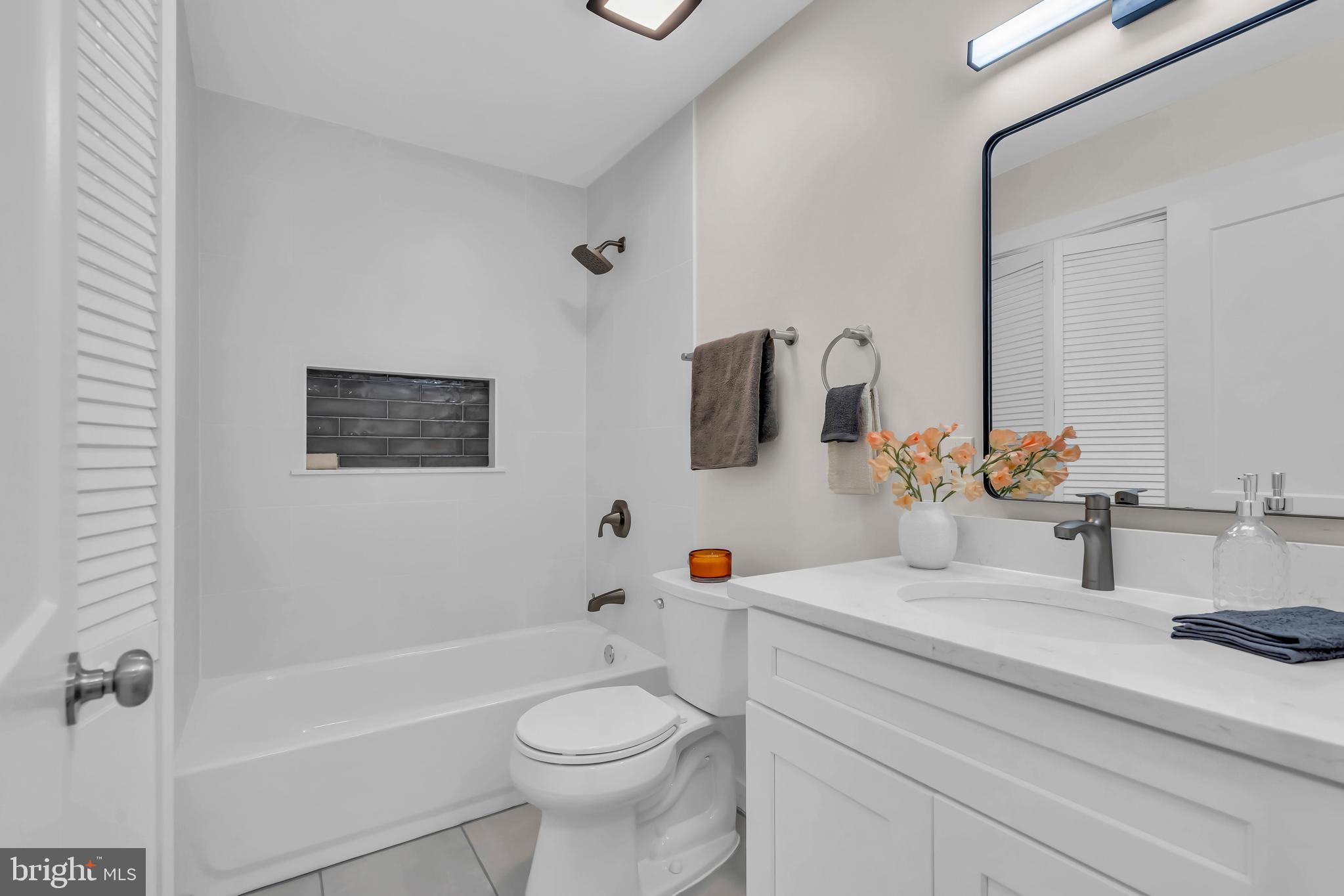 CRESTWOOD VILLAGE 7 - Residential