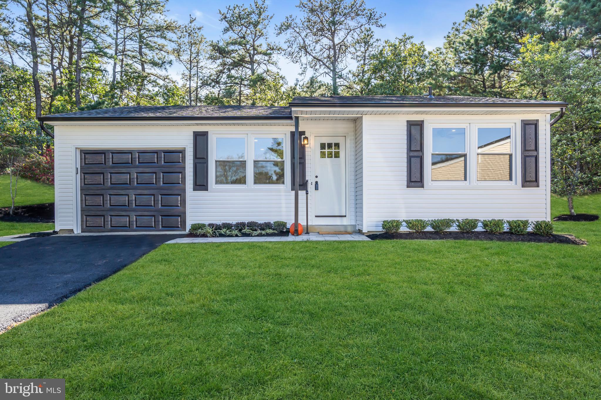 CRESTWOOD VILLAGE 7 - Residential