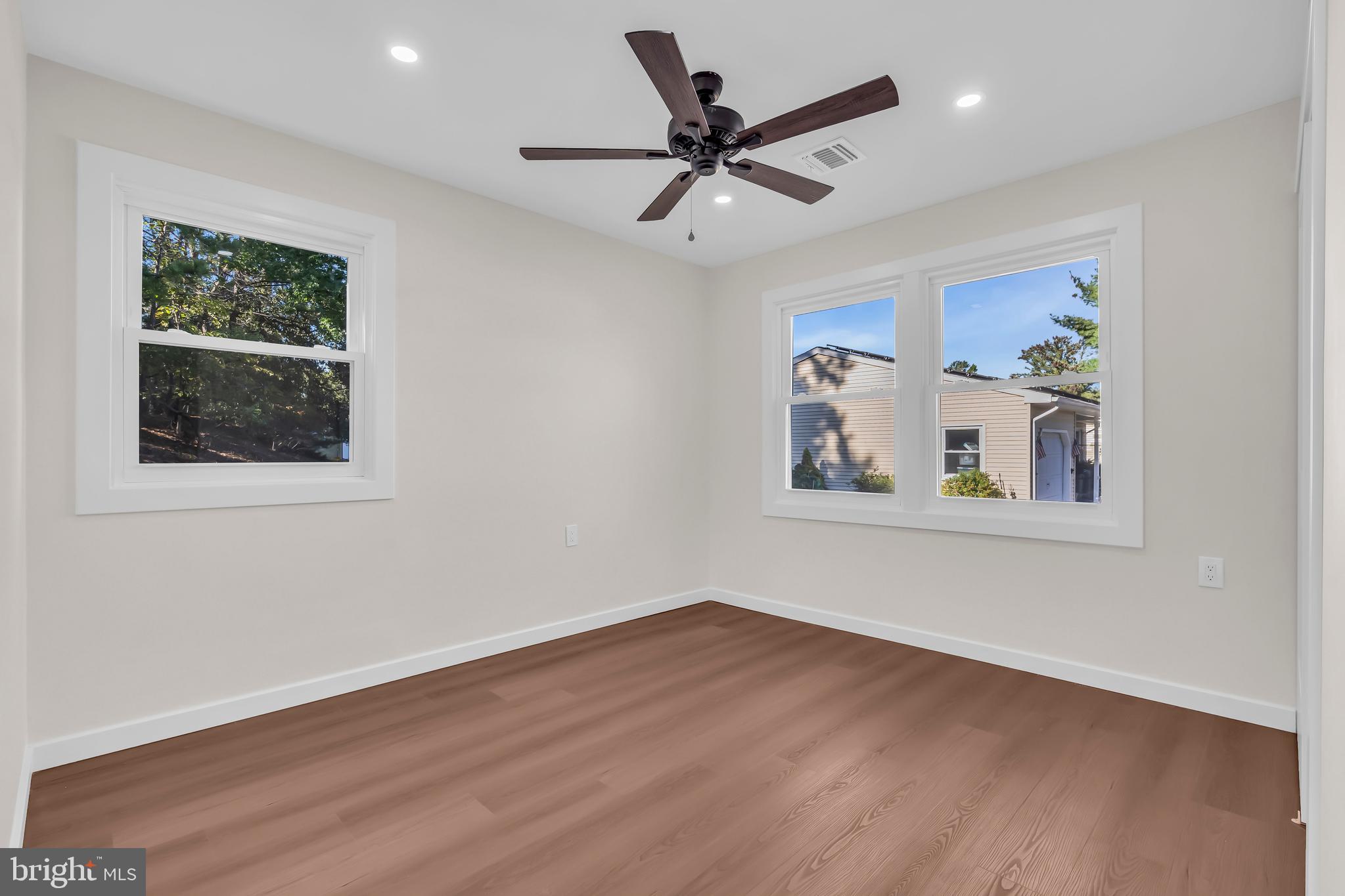 CRESTWOOD VILLAGE 7 - Residential