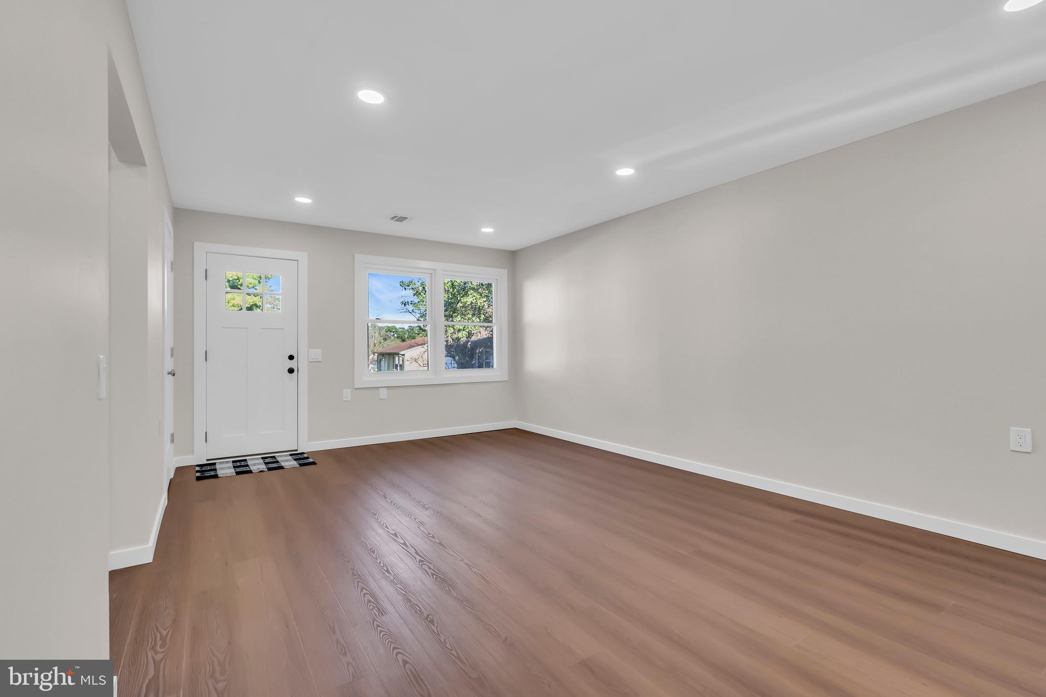 CRESTWOOD VILLAGE 7 - Residential