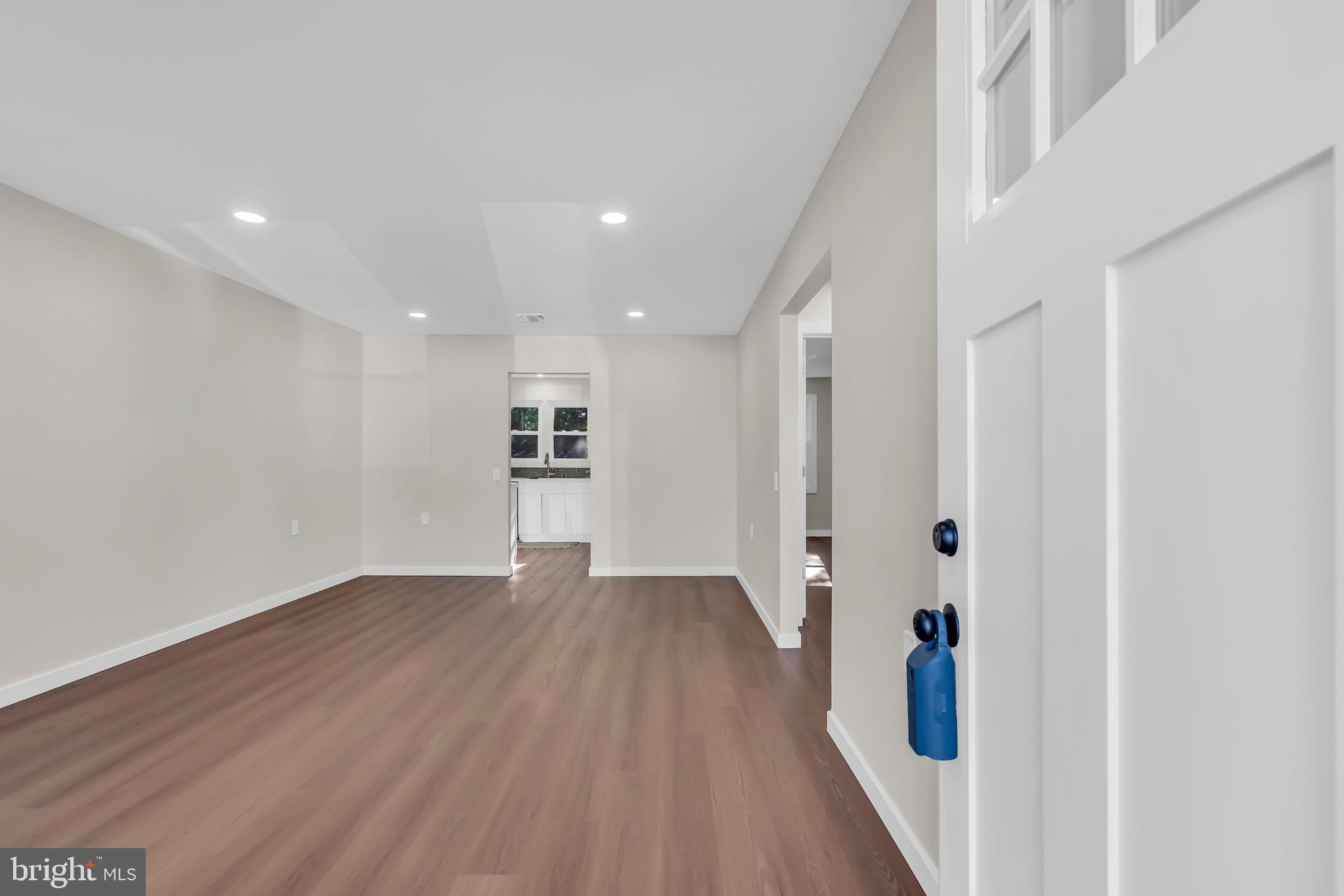 CRESTWOOD VILLAGE 7 - Residential